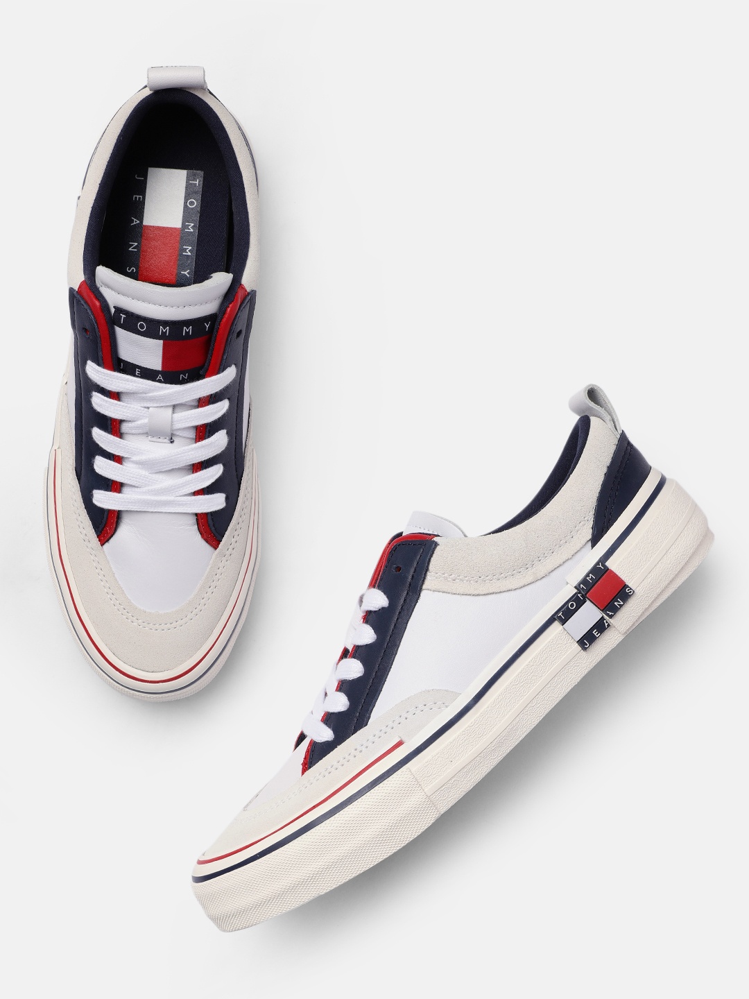 

Tommy Hilfiger Men Off-White & Navy Blue Leather Sneakers