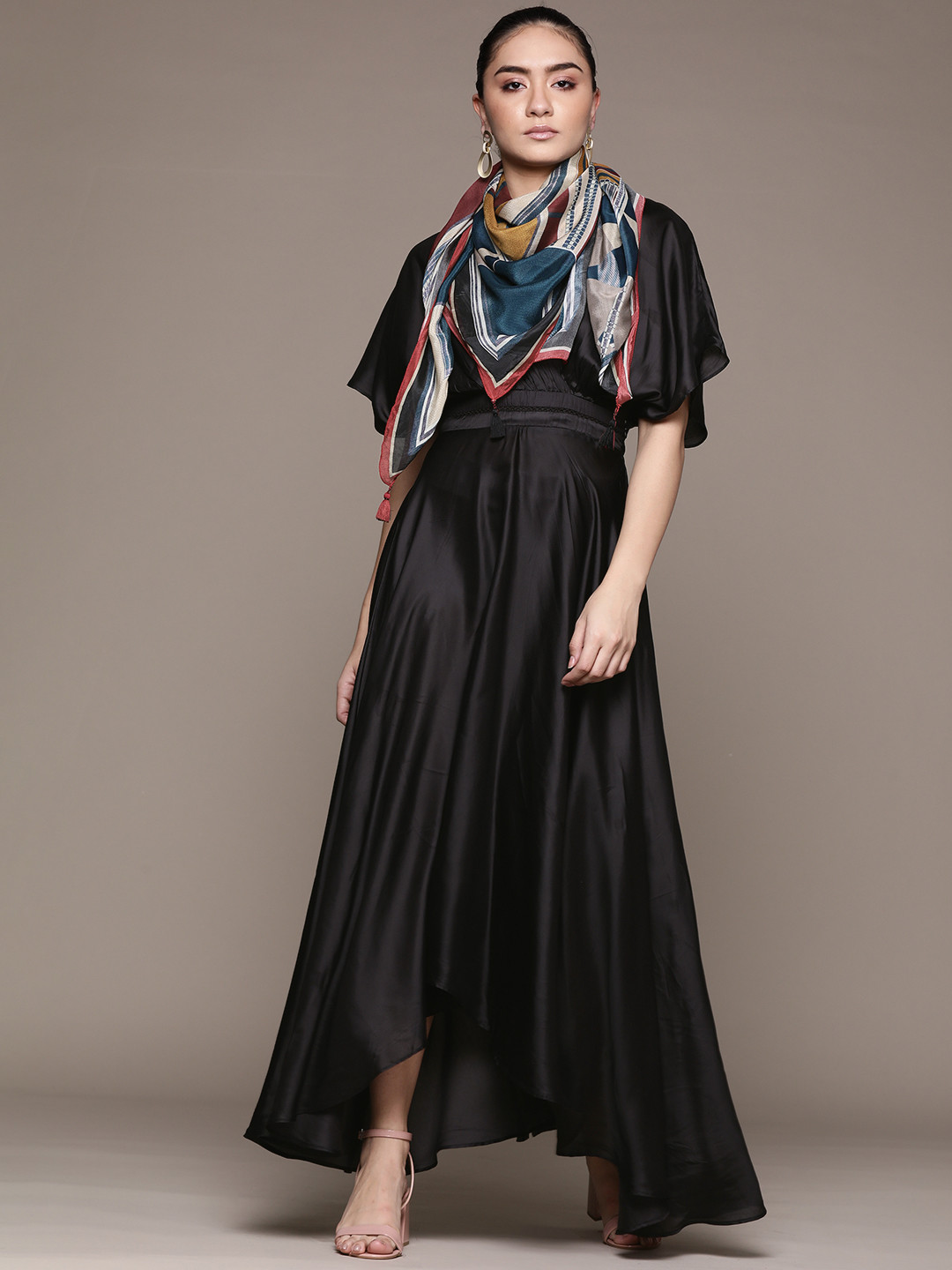 

Ritu Kumar Black Solid Satin High-Low Cut-Out & Tie-Ups Maxi Wrap Dress Scarf & Bandeau