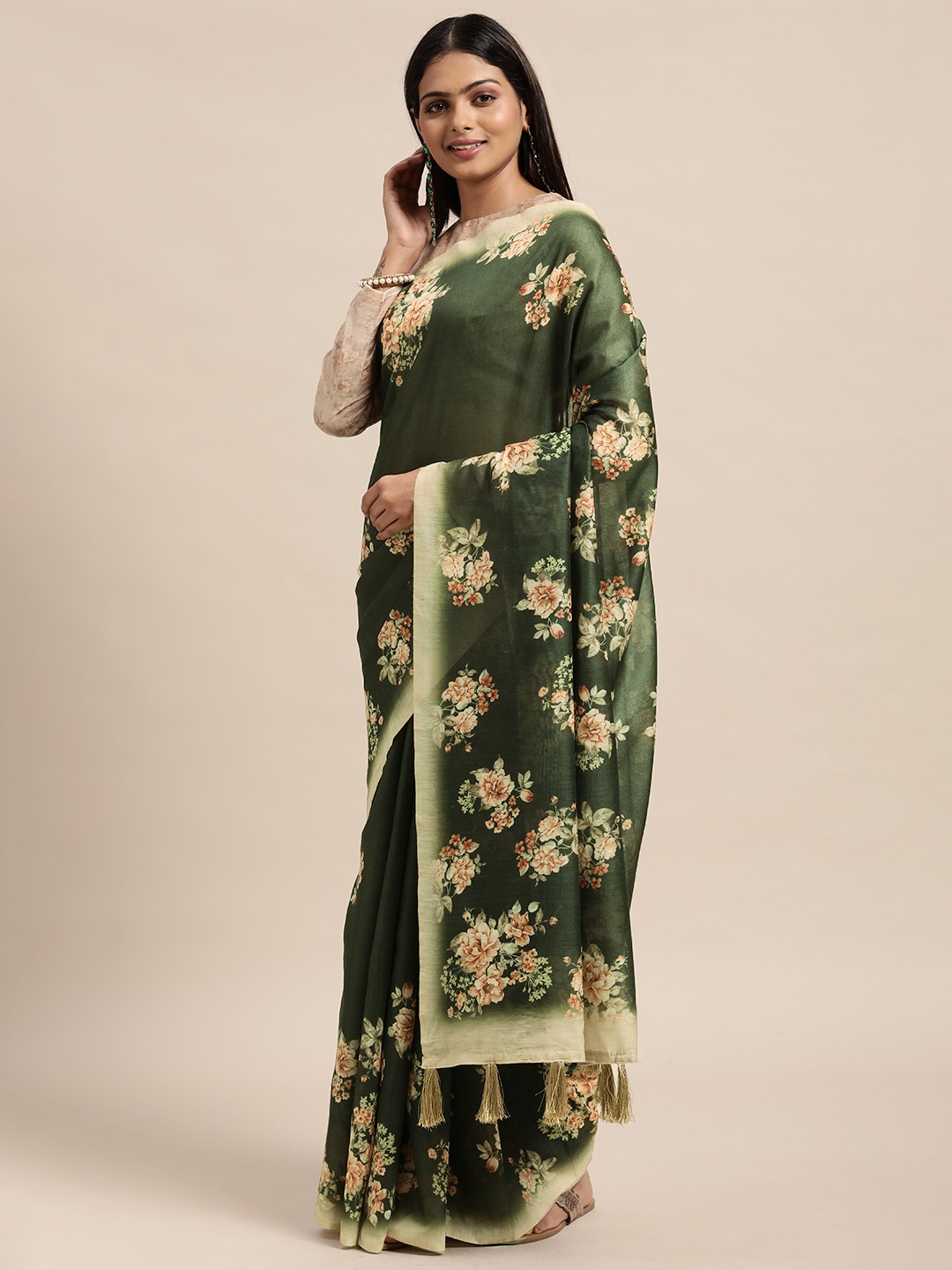 

Janasya Green & Peach-Coloured Floral Cotton Blend Saree