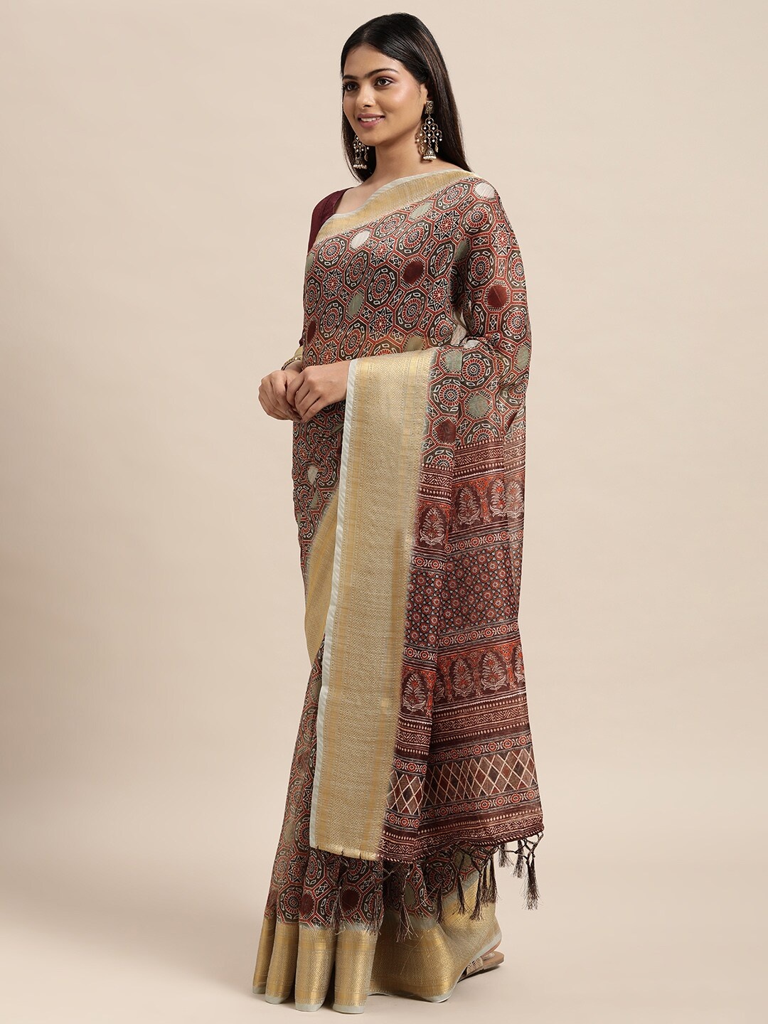 

Janasya Burgundy & Beige Ethnic Motifs Zari Silk Blend Chanderi Saree
