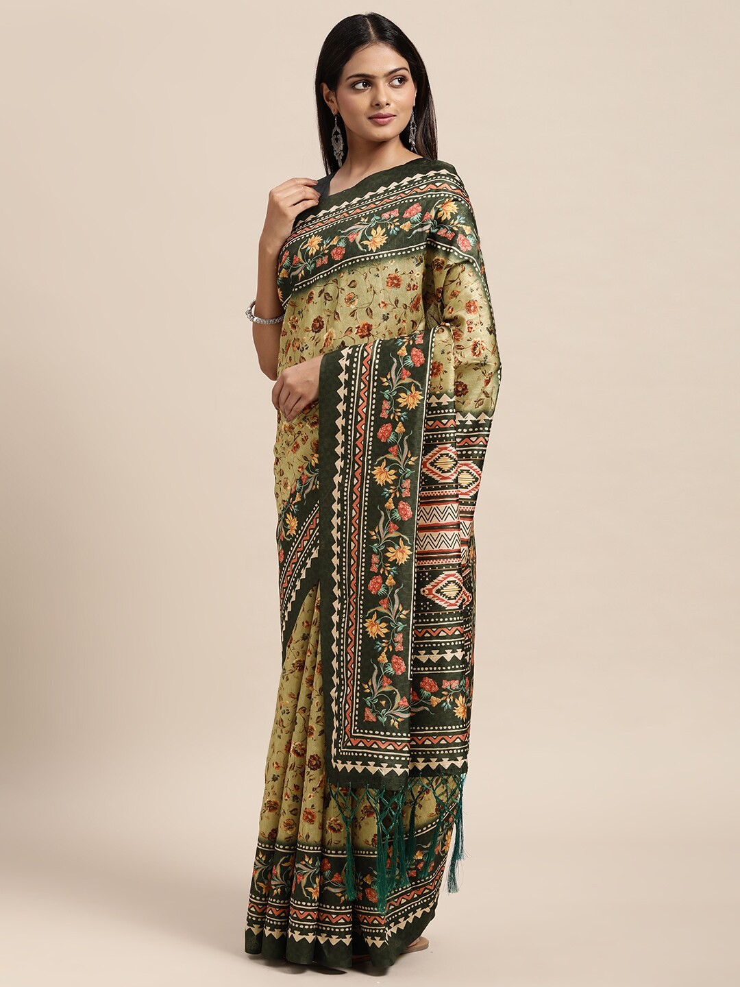 

Janasya Green & Beige Floral Print Silk Blend Bhagalpuri Saree