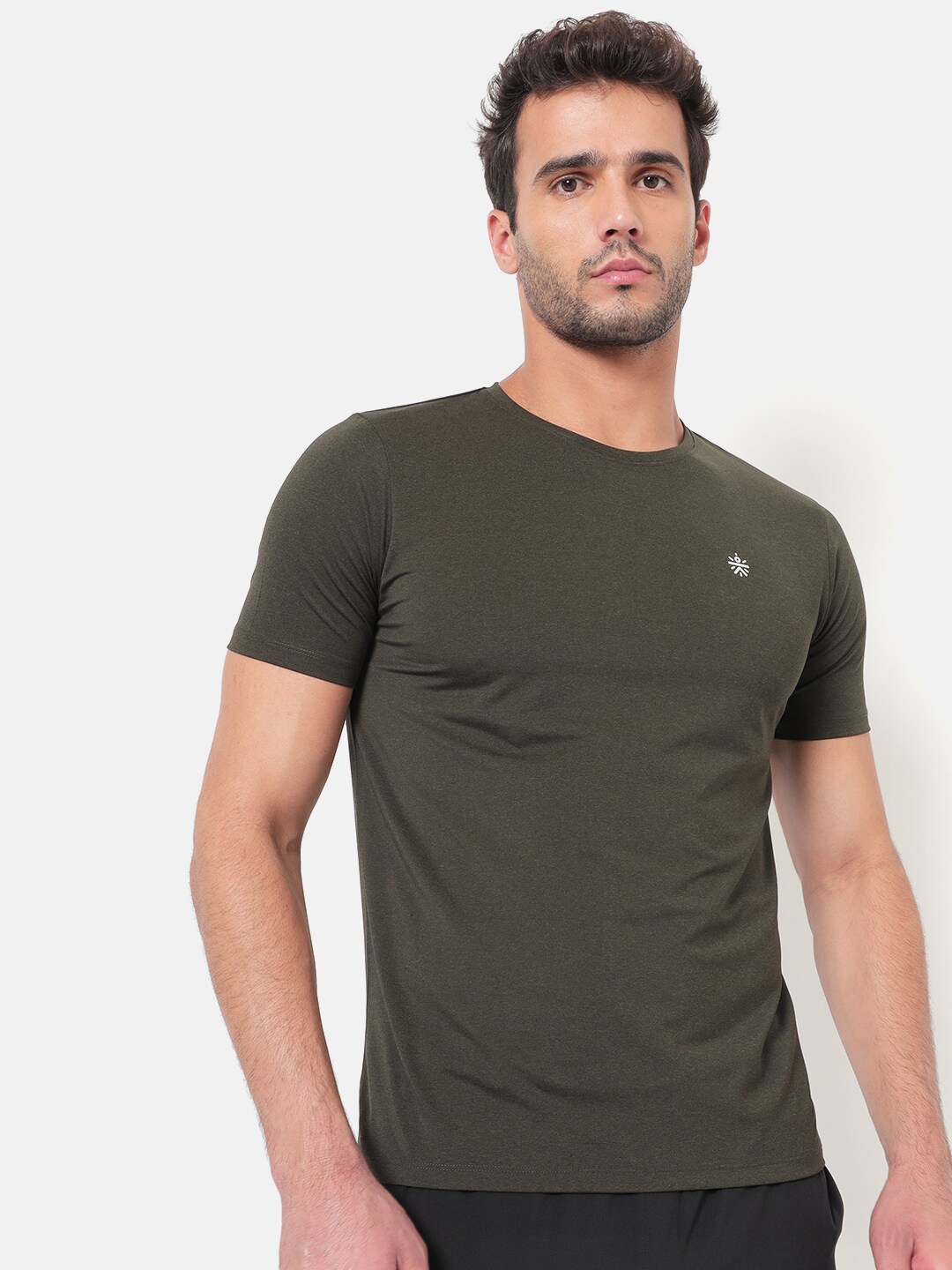 

Cultsport Men Olive Green Vitals Solid Running T-Shirt