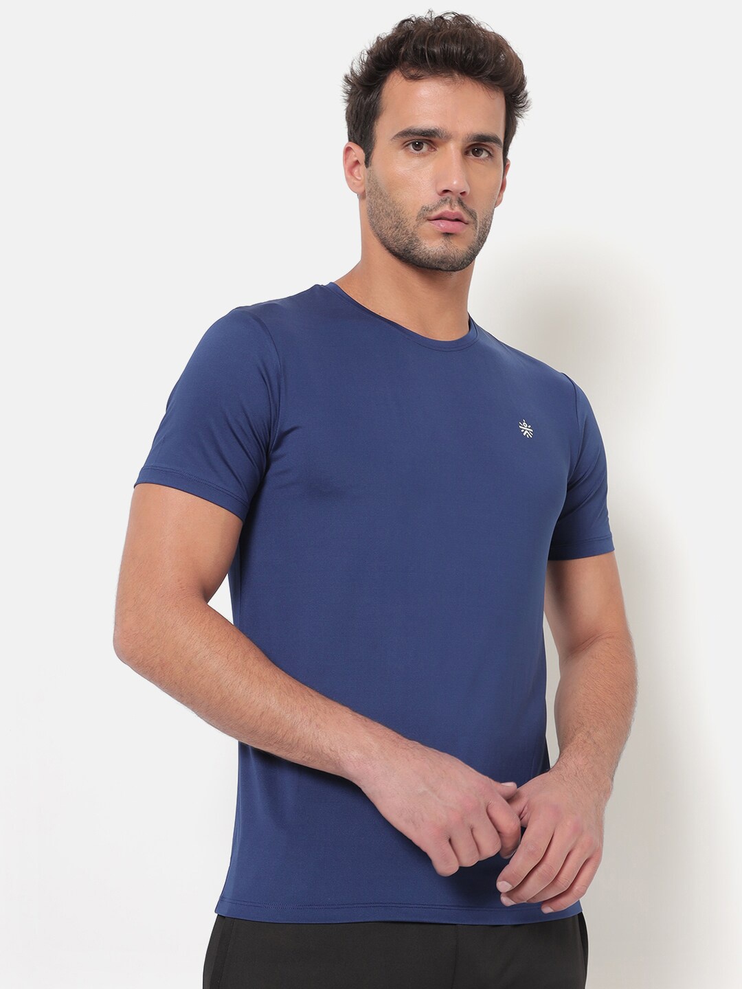 

Cultsport Men Blue Vitals Solid Running T-shirt
