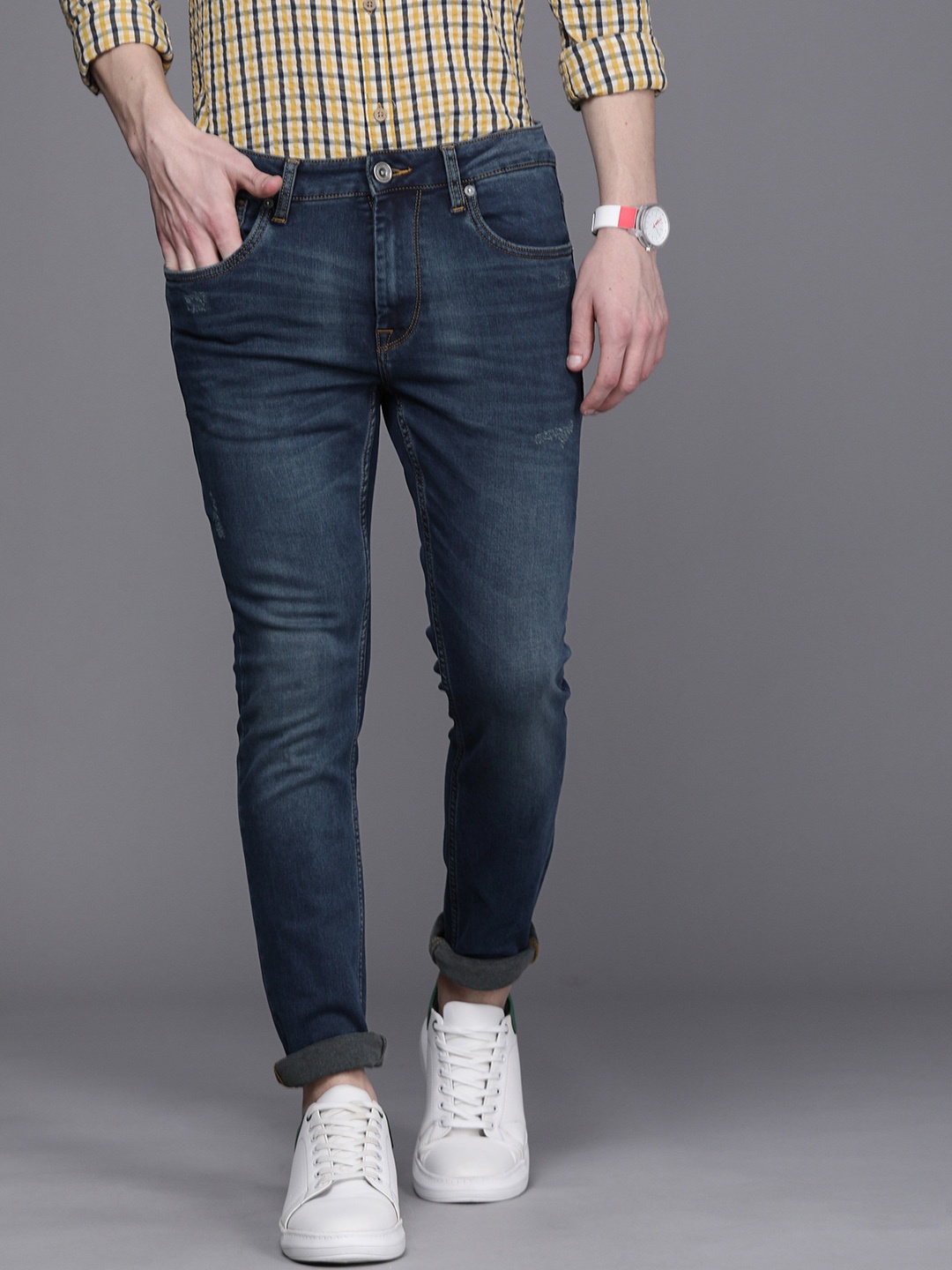 

Voi Jeans Men Blue Skinny Fit Light Fade Stretchable Jeans