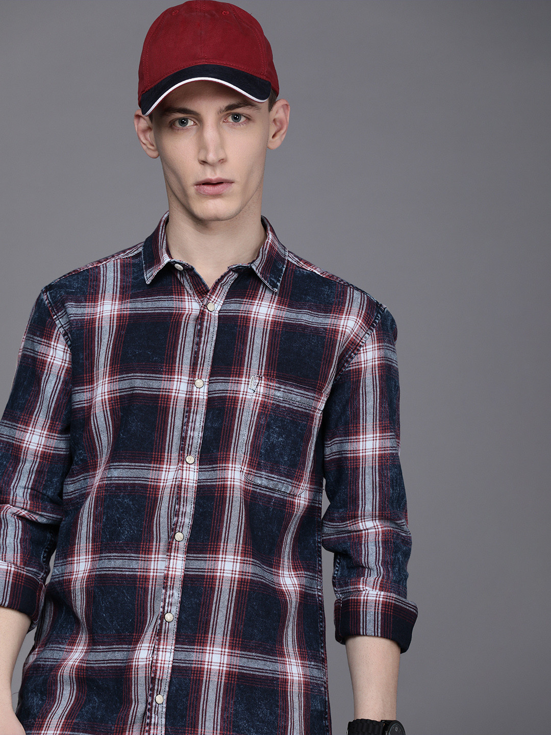 

Voi Jeans Men Blue Slim Fit Tartan Checks Checked Casual Shirt