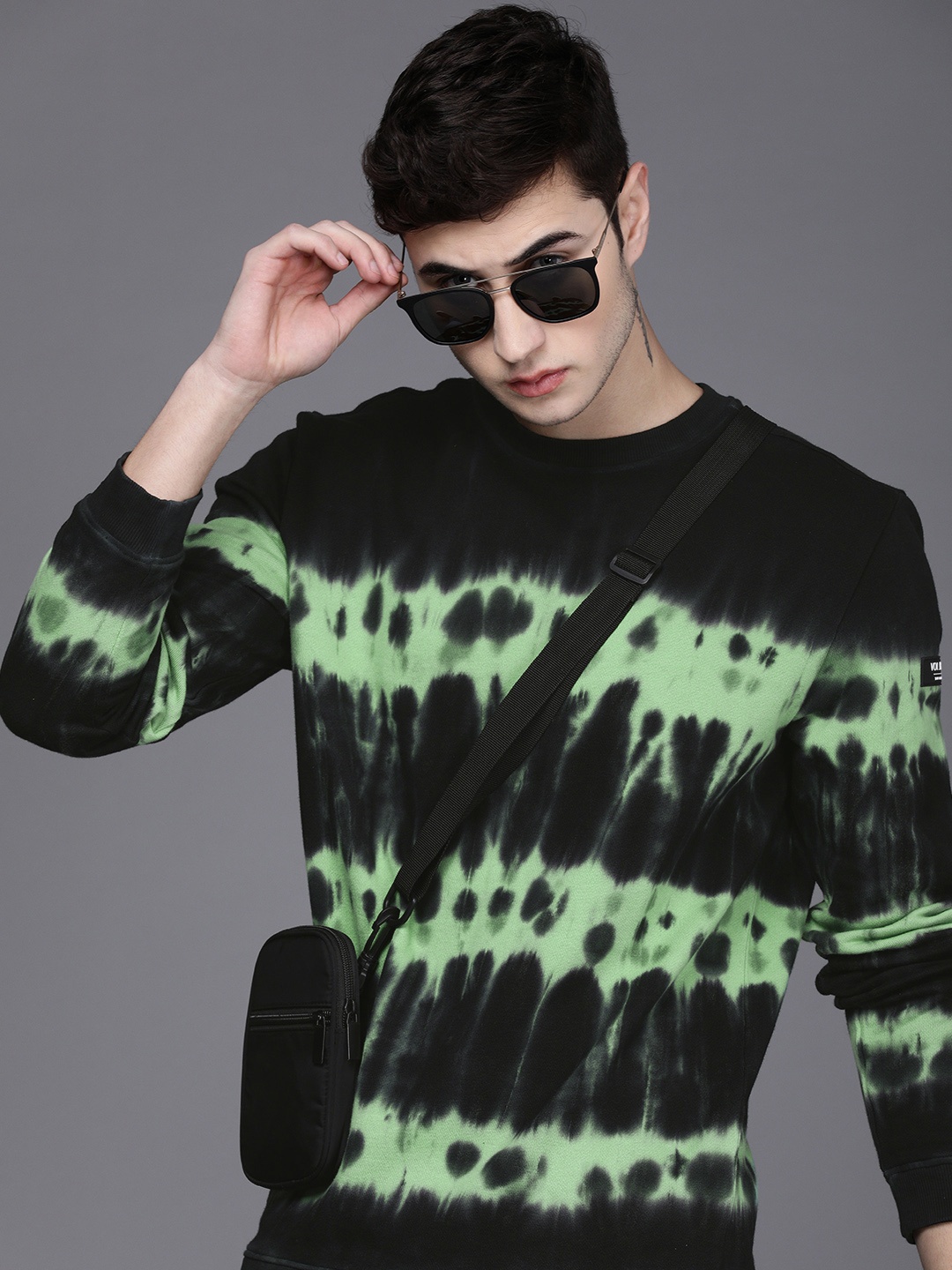 

Voi Jeans Men Black Tie & Dye Colourblocked Cotton Sweatshirt
