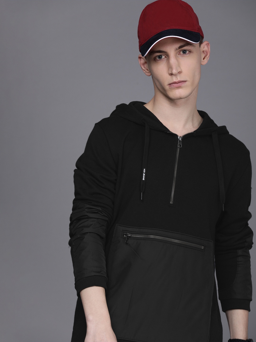 

Voi Jeans Men Black Solid Hooded Half Zipper Cotton Sweatshirt