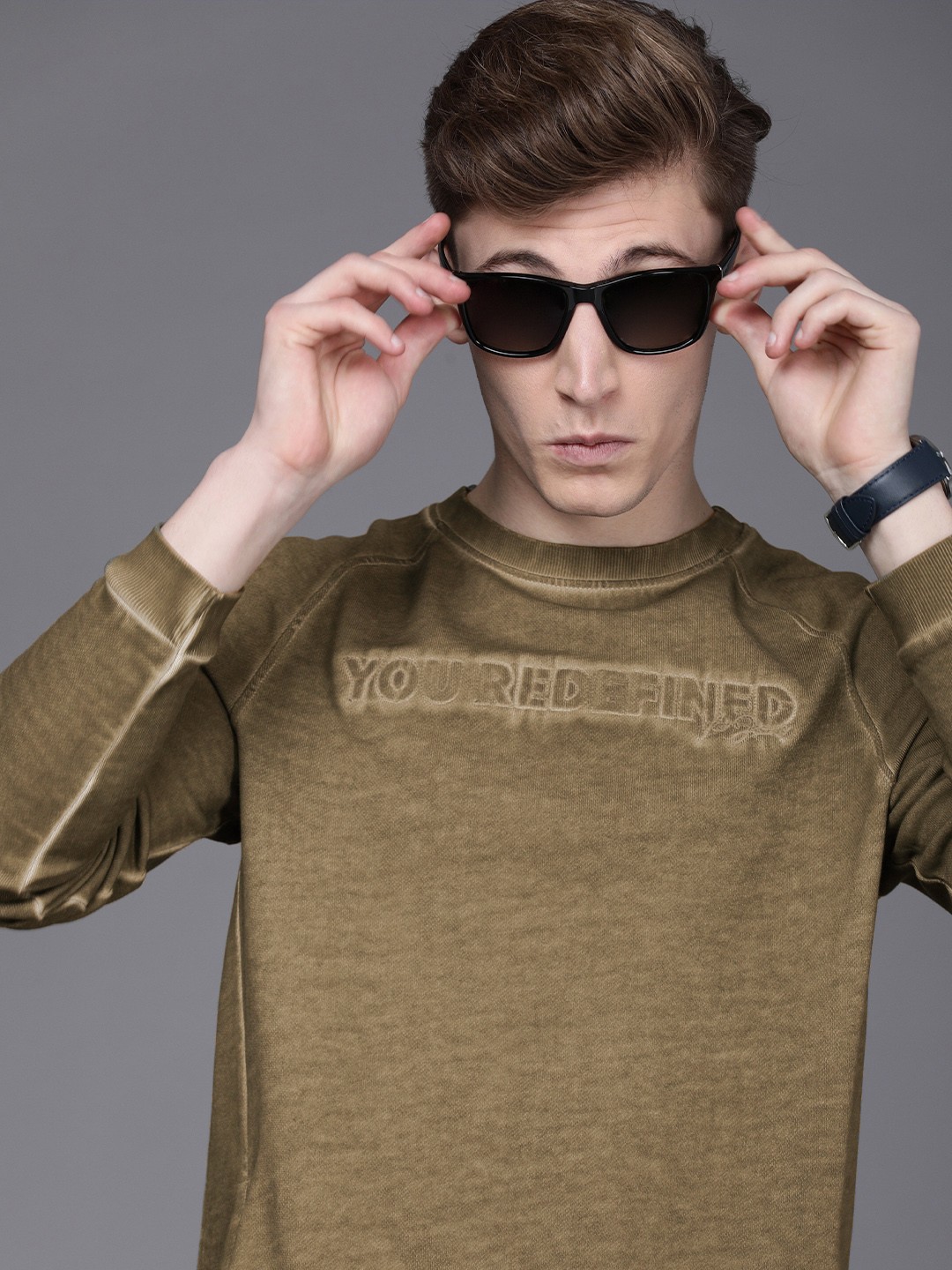 

Voi Jeans Men Olive Green Embroidered Tie & Dye Cotton Sweatshirt
