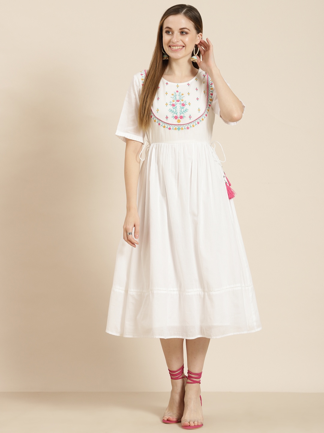 

Juniper White Ethnic Motifs Embroidered Round Neck Gathered or Pleated Empire Midi Dress