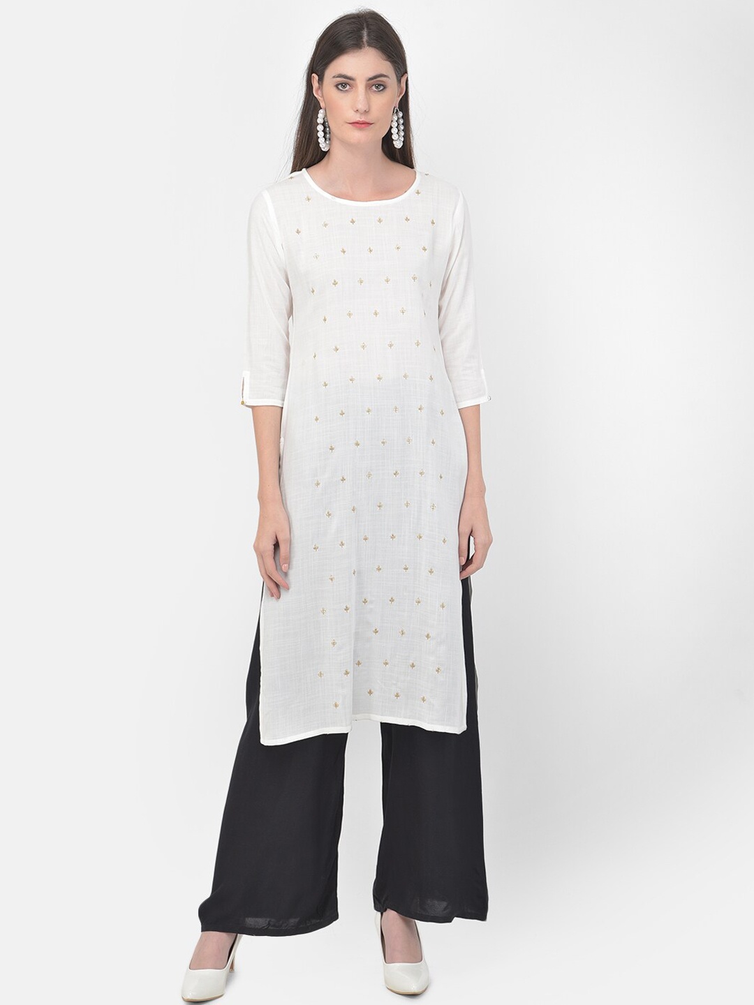 

Span Woman White Embroidered Ethnic Motifs Kurta