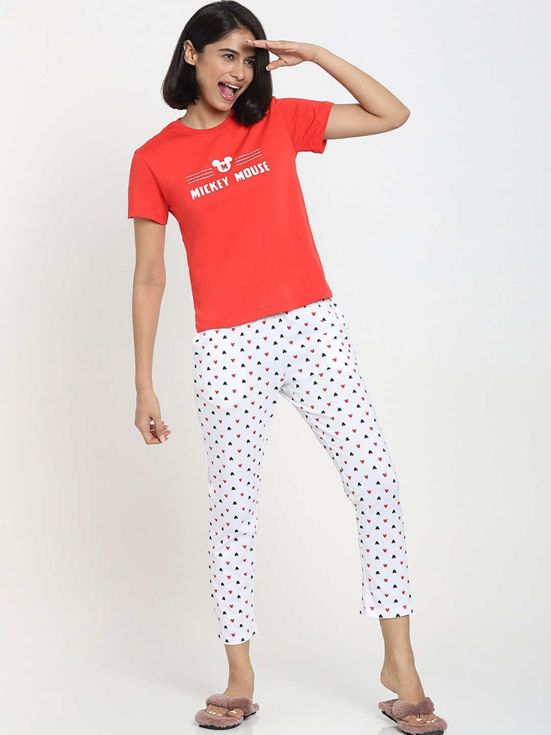 

Bewakoof Women Red & White Printed Pure Cotton T Shirt & Pyjama Set