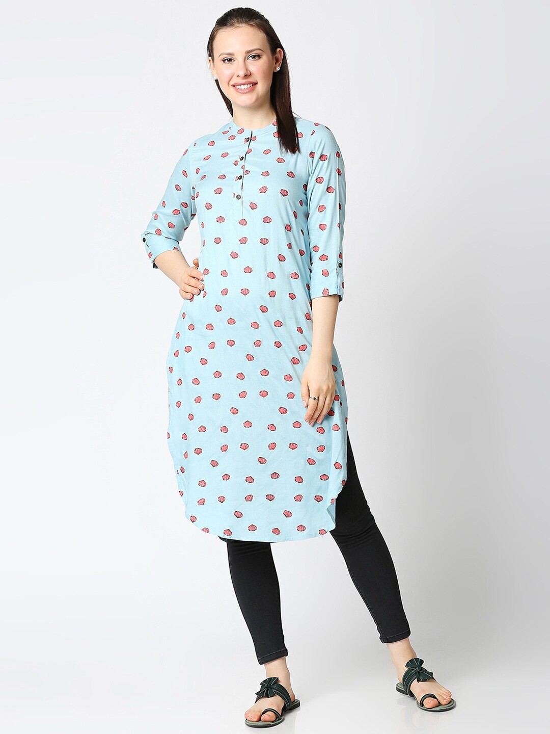 

Bewakoof Women Blue & Pink Quirky Printed Kurta