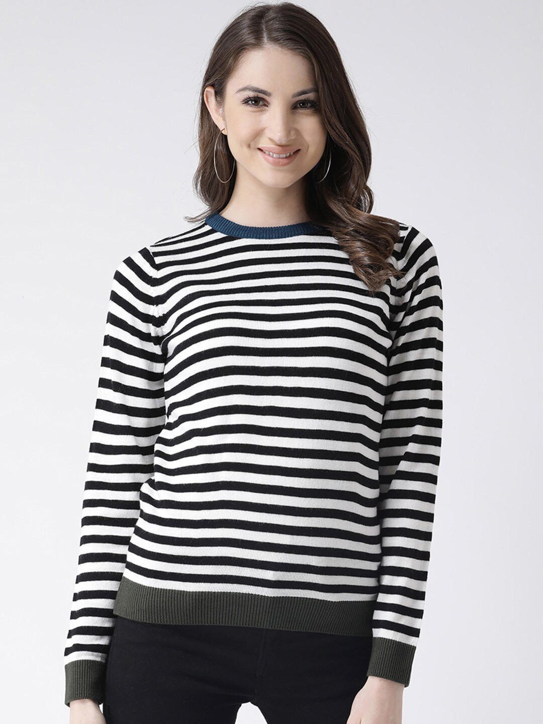 

Club York Women White & Black Striped Acrylic Pullover