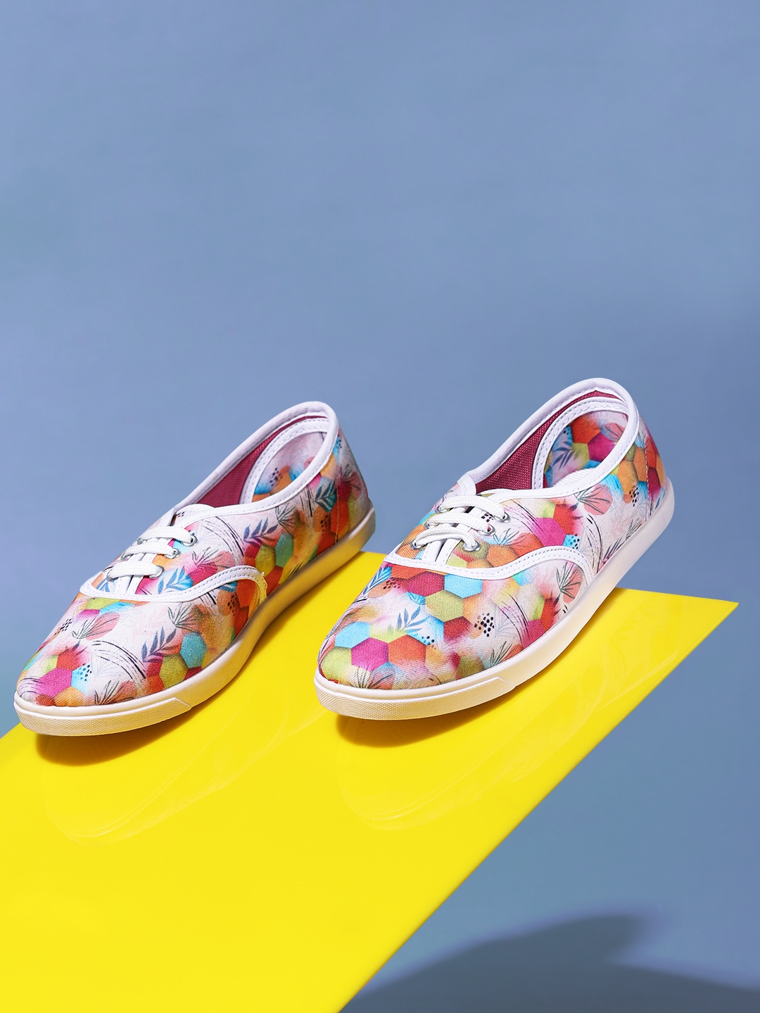 

Kook N Keech Women Multicoloured Geometric Printed Sneakers, Multi