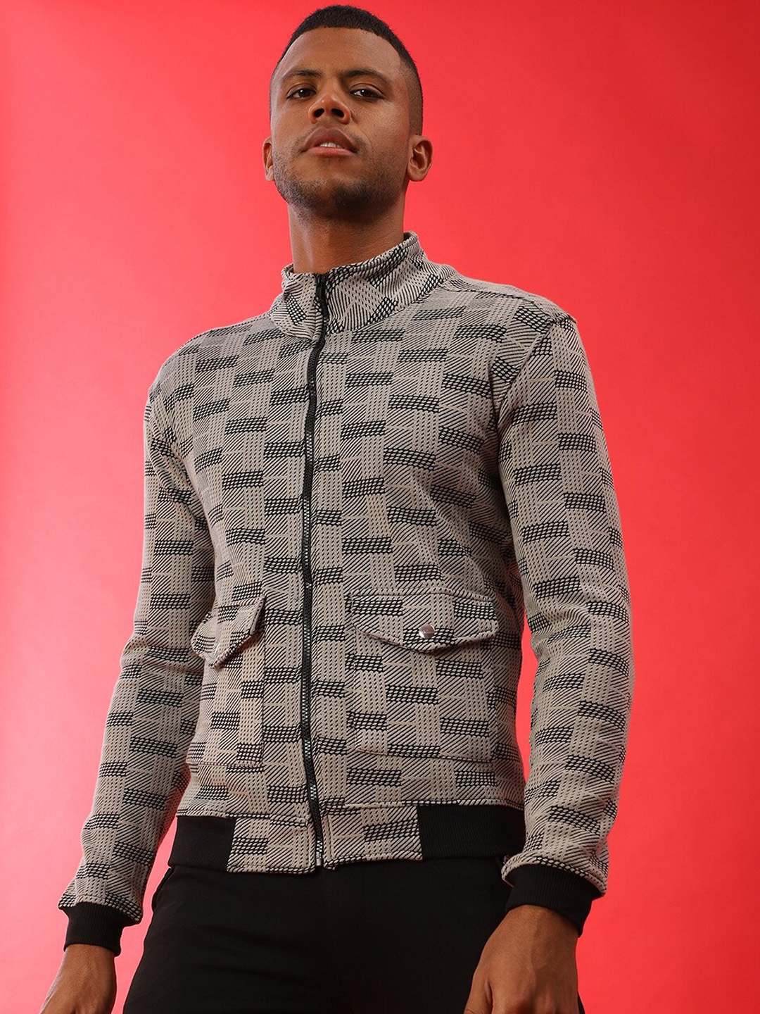 

Campus Sutra Men Grey Geometric Checked Lightweight Crop Outdoor Bomber Jacket