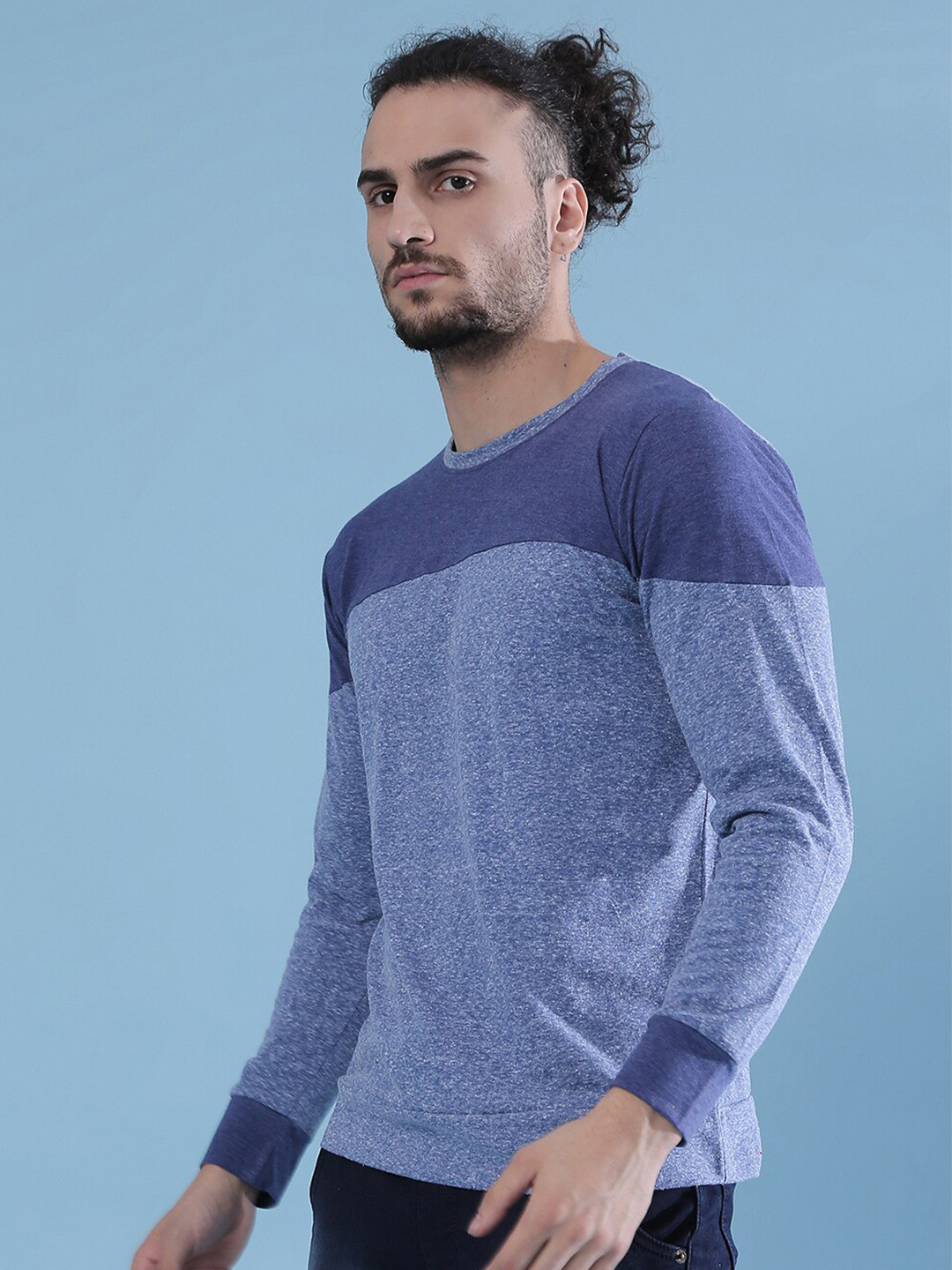 

Campus Sutra Men Blue Colourblocked Pockets Outdoor T-shirt