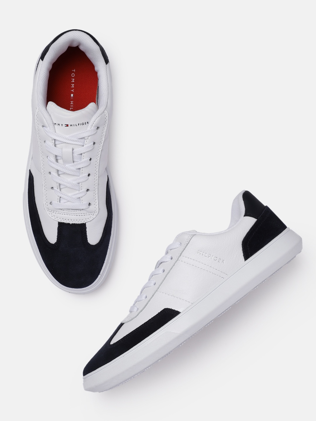 

Tommy Hilfiger Men White Colourblocked Leather Sneakers