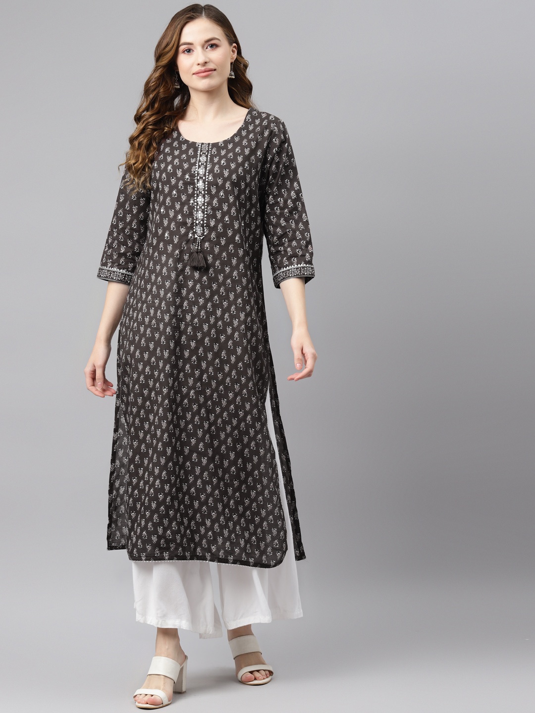 

Readiprint Fashions Women Charcoal Grey Cotton Ethnic Batik Print Gotta Detail Kurta