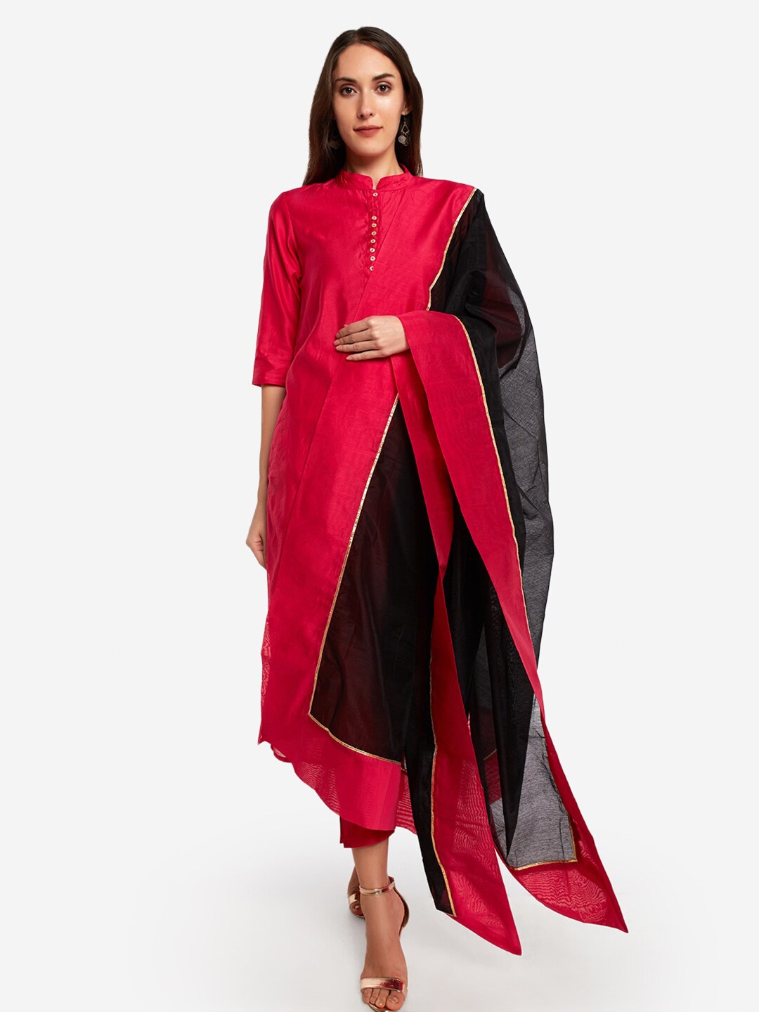 

Desi Weavess Black & Pink Art Silk Dupatta