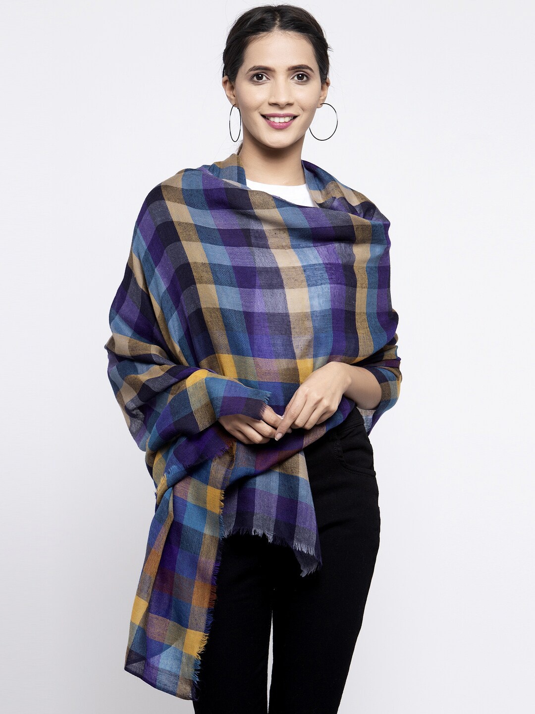 

Calvadoss Women Blue & Yellow Checked Woolen Muffler