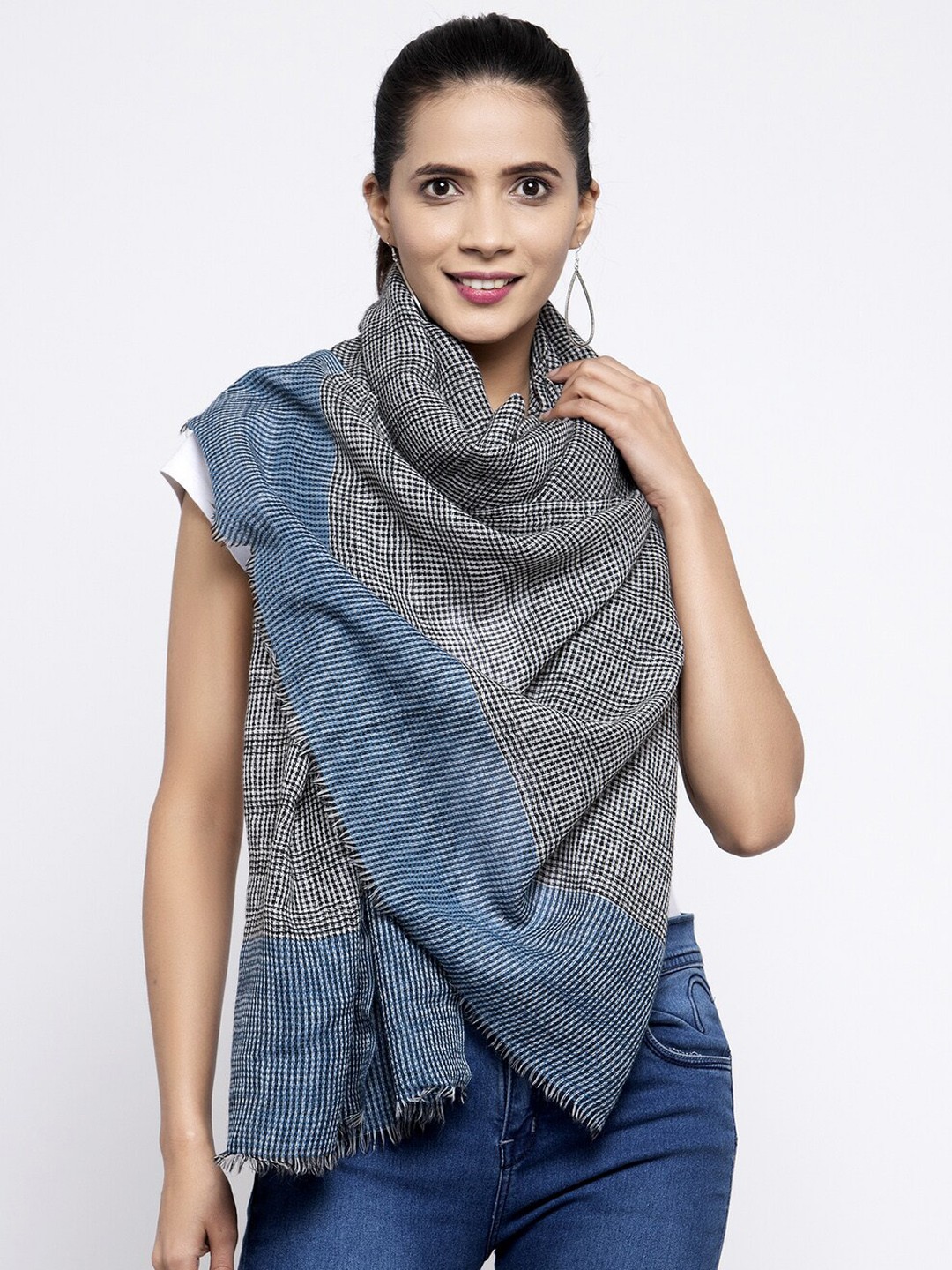 

Calvadoss Women Blue & White Checked Woolen Muffler