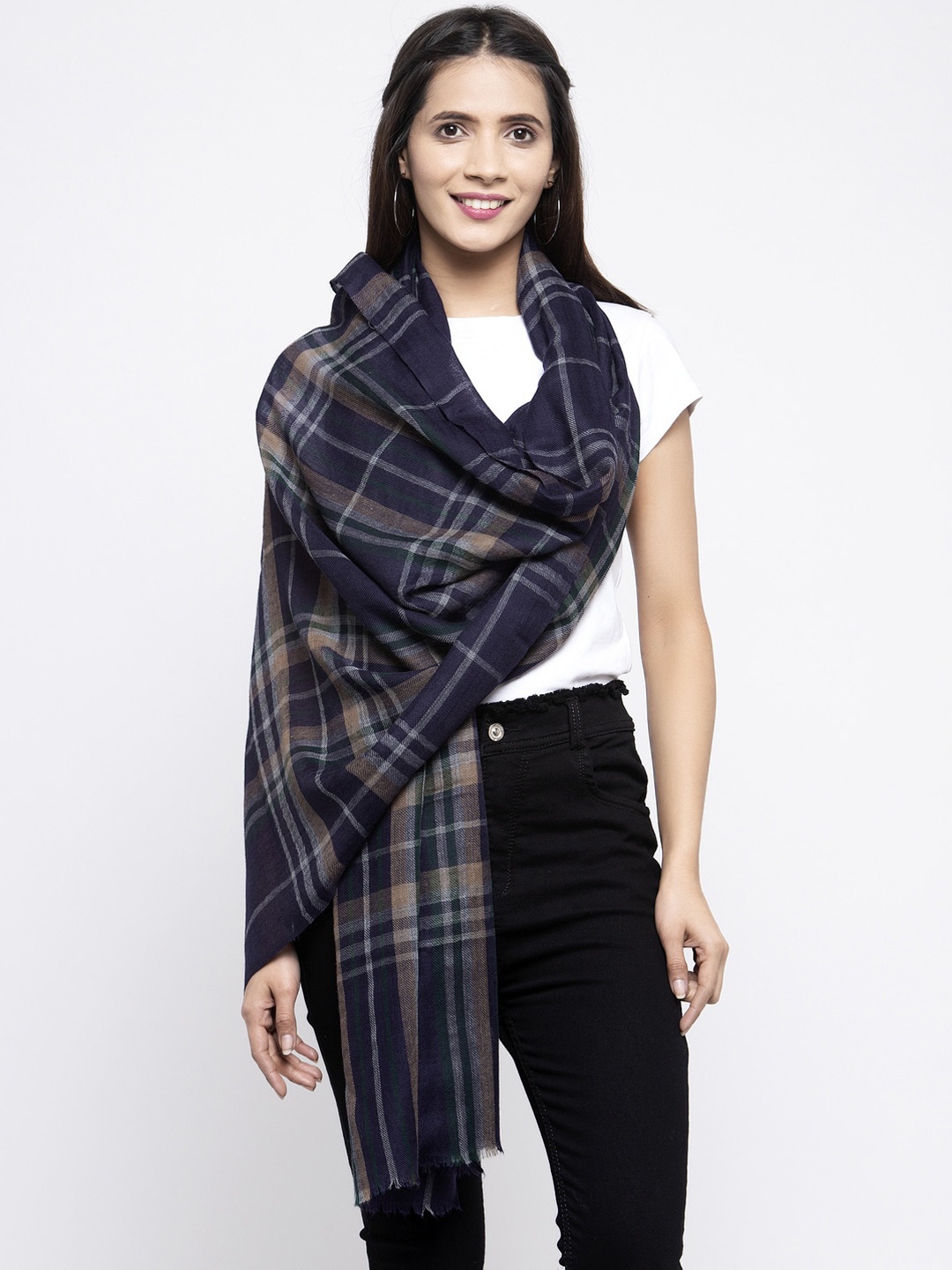 

Calvadoss Woman Navy Blue & White Checked Long-Fit Woolen Muffler