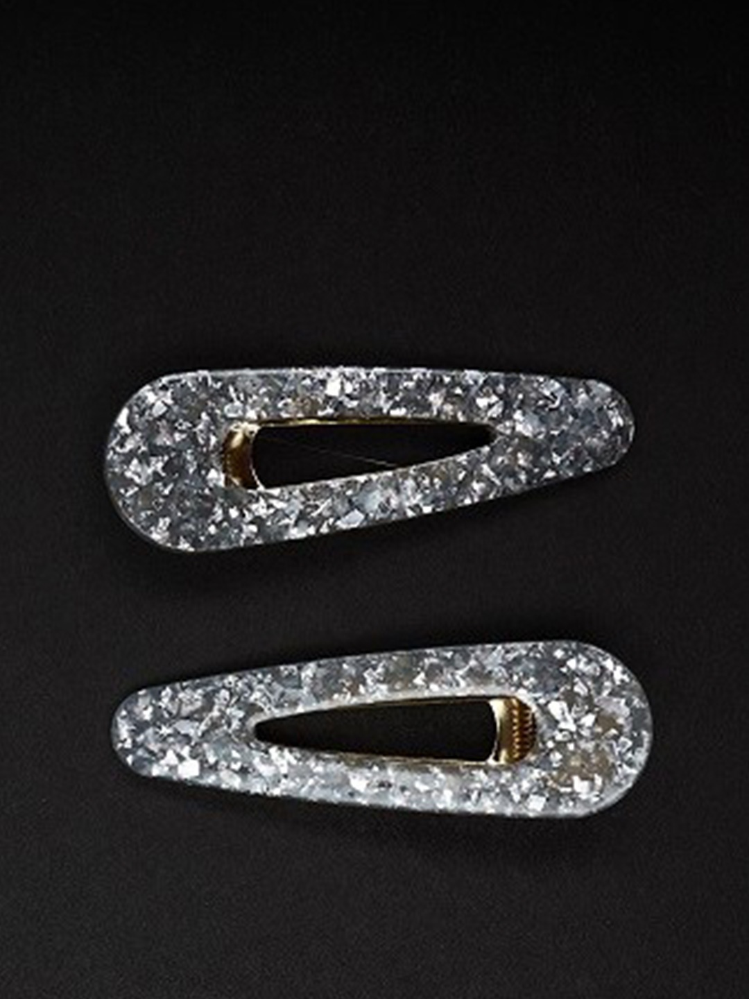 

Lilly & sparkle Women Silver-Toned & Gold-Toned Set of 2 Tic Tac Hair Clip