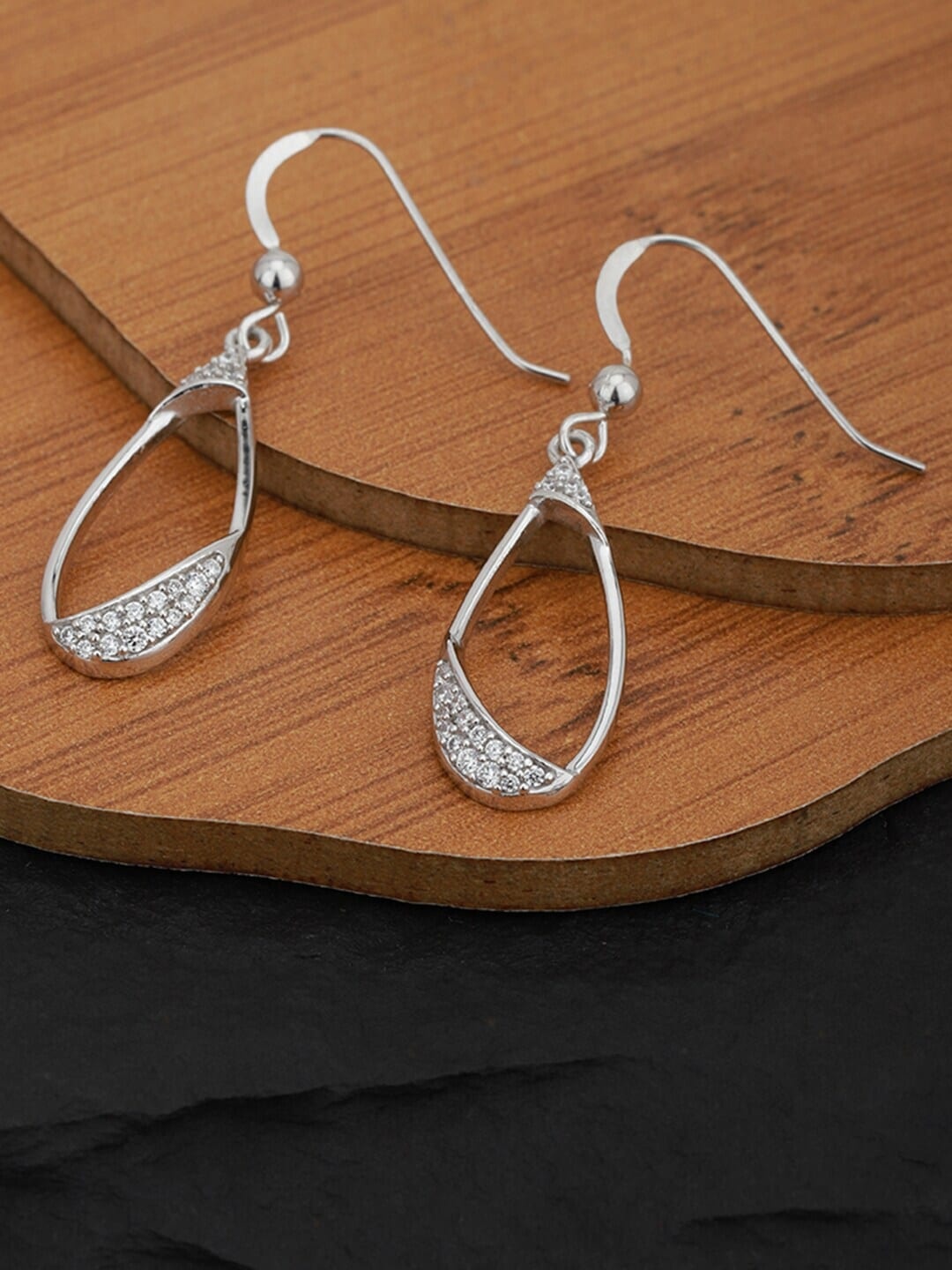

VANBELLE 925 Sterling Silver Oval Drop Earrings