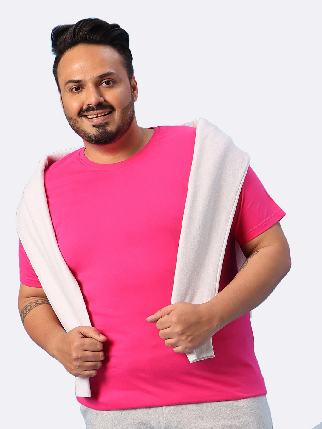 

Bewakoof Plus Men Pink T-shirt