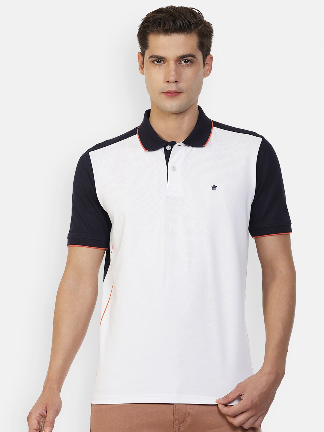

Louis Philippe Men White & Black Colourblocked Polo Collar T-shirt