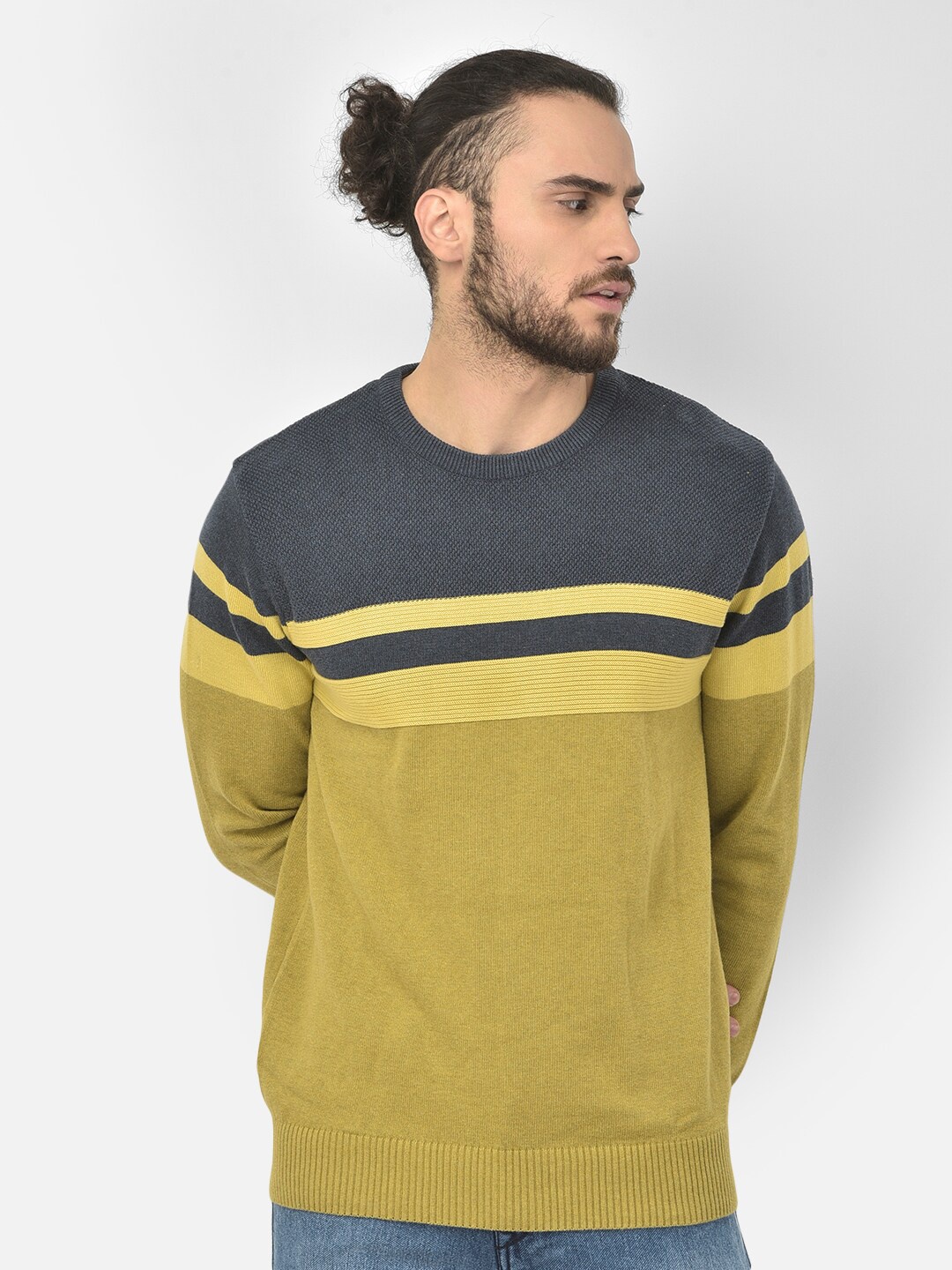 

COBB Men Green & Blue Colourblocked Pullover