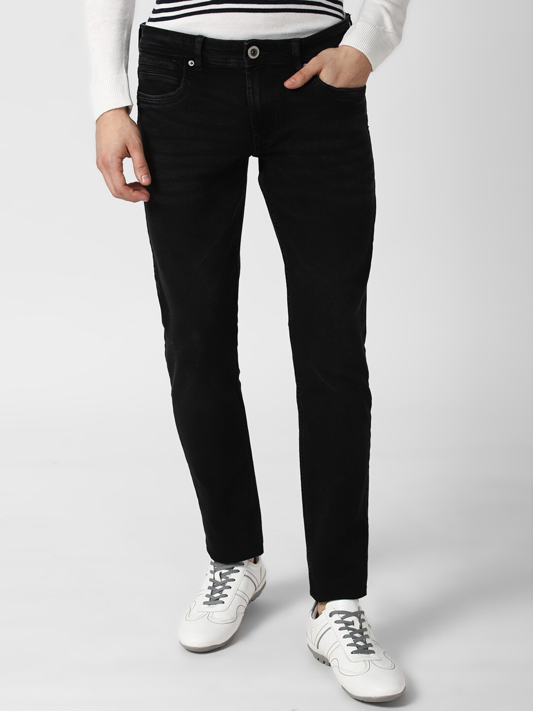

Peter England Casuals Men Black Slim Fit Jeans