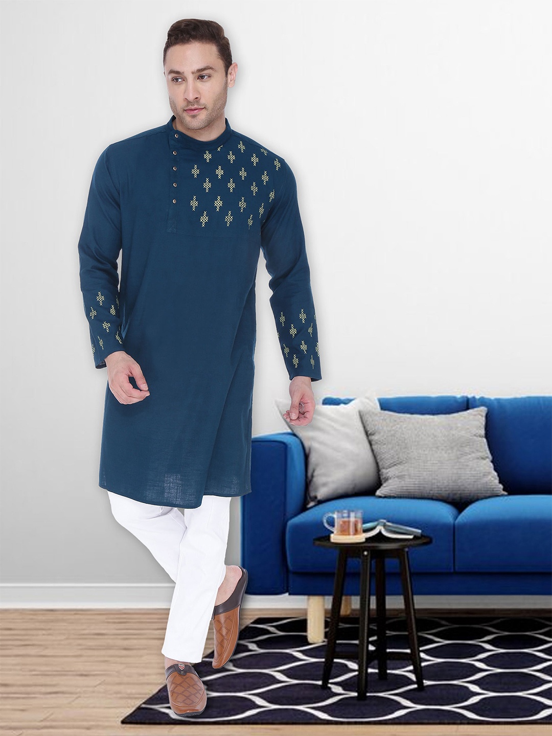 

Kuons Avenue Men Green & Green Geometric Printed Cotton Kurta