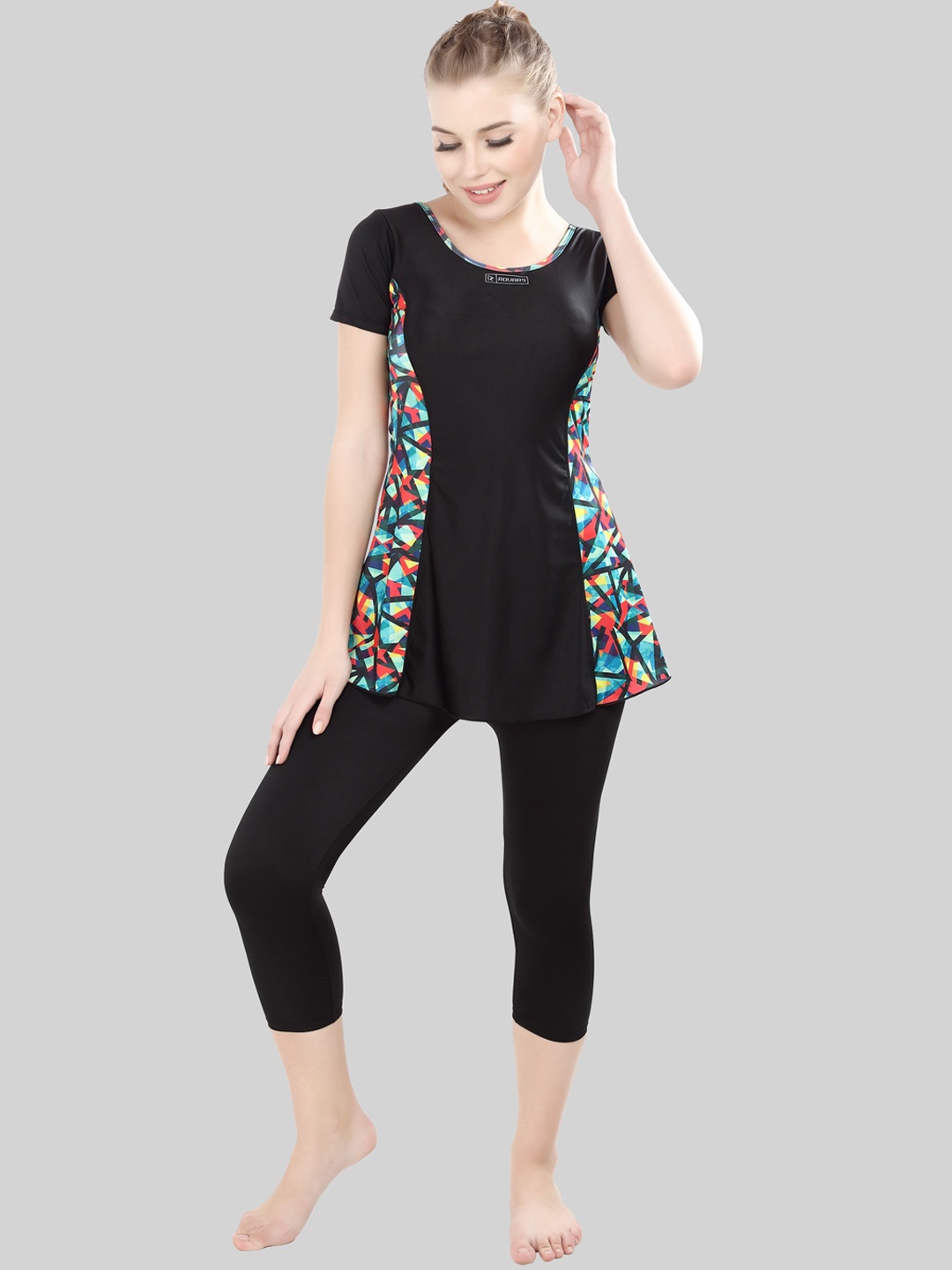

ROVARS Women Black & Green Printed Padded Pantsuit