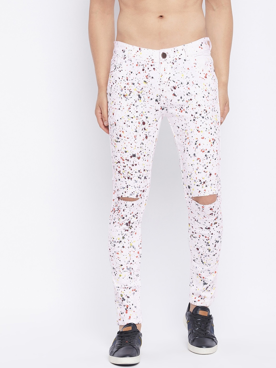 

FUGAZEE Men Off White Slim Fit Slash Knee Printed Stretchable Jeans