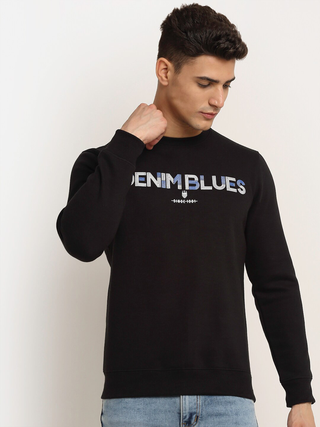 

Rodamo Men Black Printed Sweatshirt