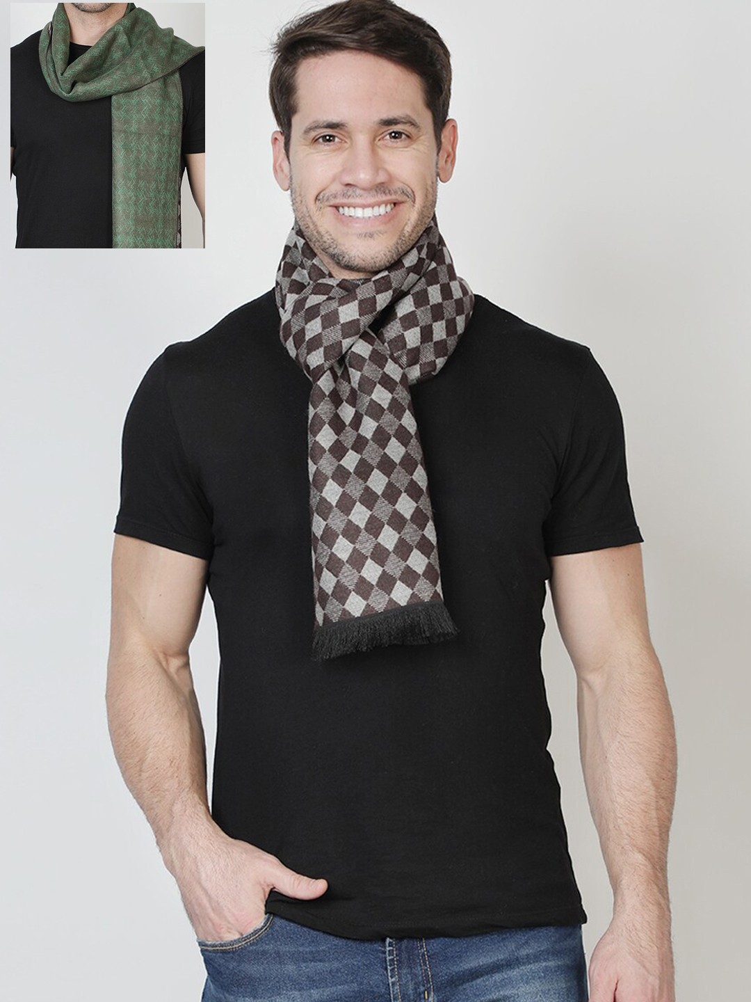 

Alvaro Castagnino Men Green & Grey Printed Reversible Muffler