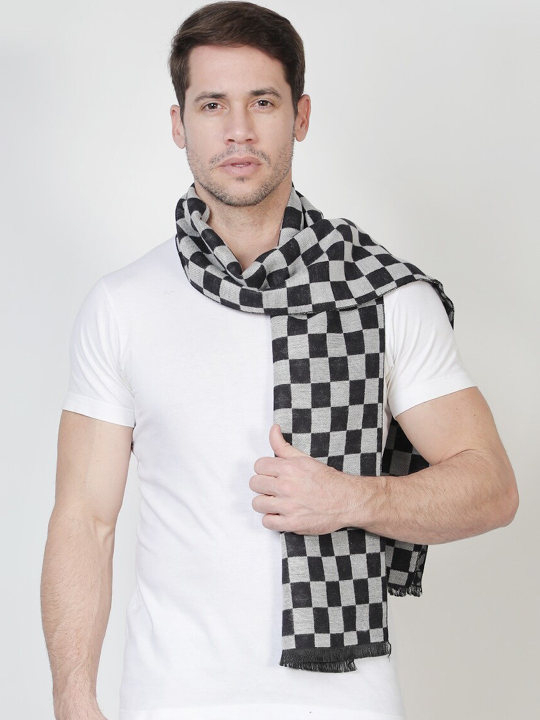 

Alvaro Castagnino Men Black & Grey Printed Reversible Muffler