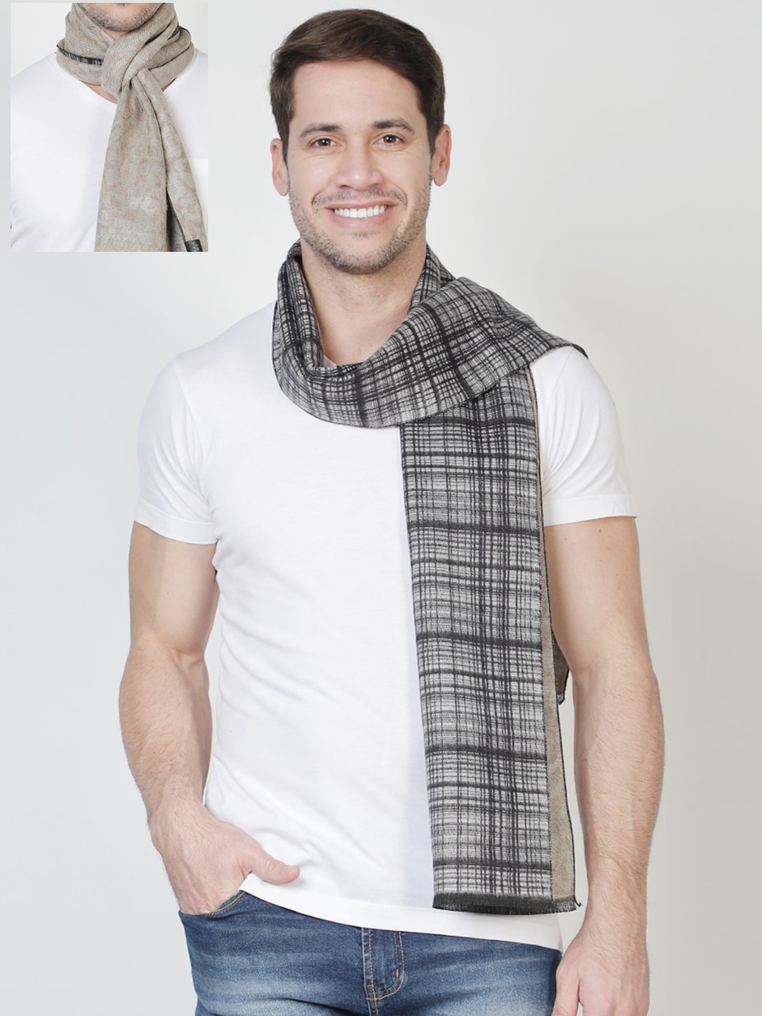 

Alvaro Castagnino Men Grey & Black Checked Reversible Muffler