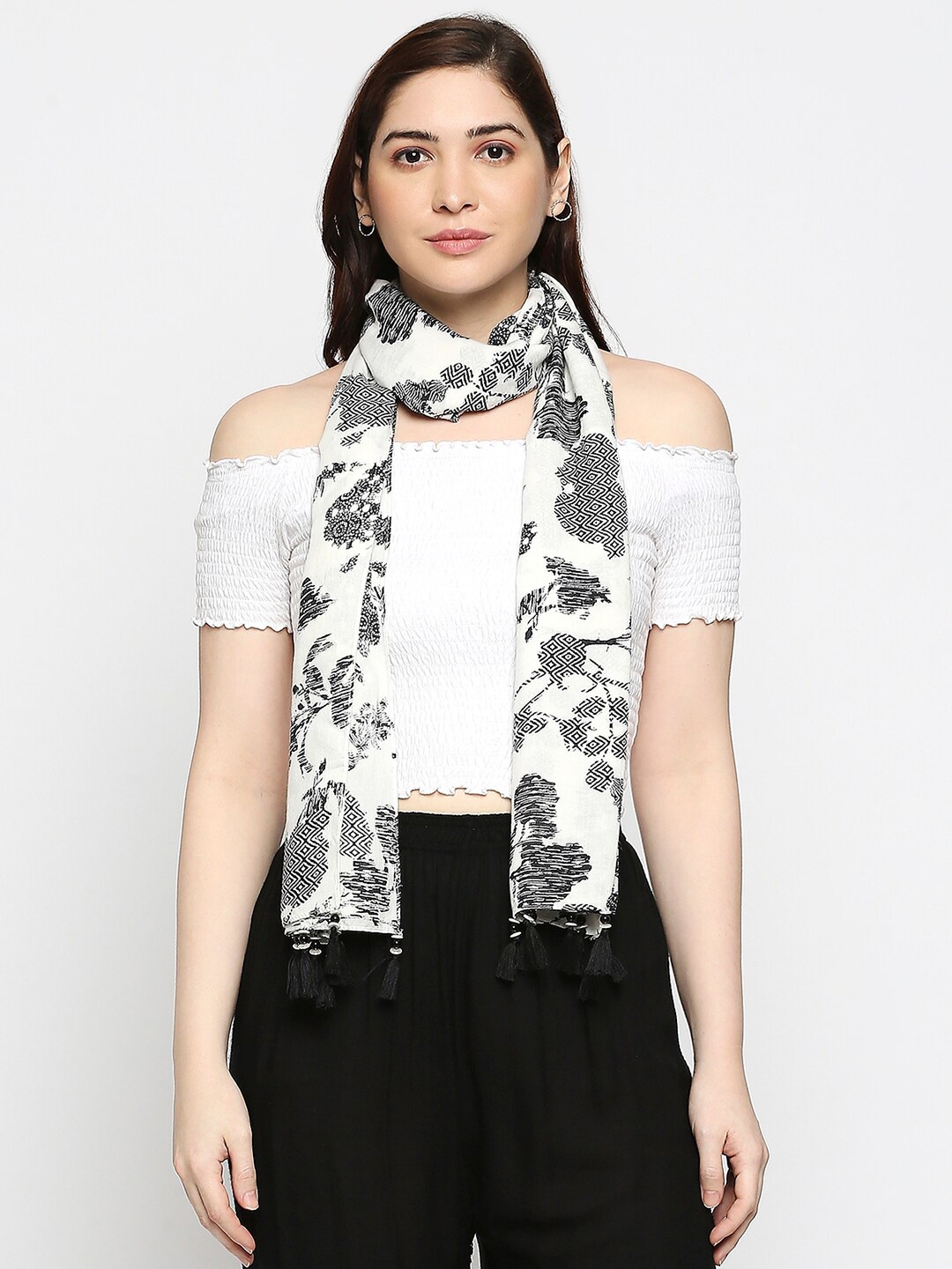 

BELLEZIYA Women White & Grey Printed Scarf