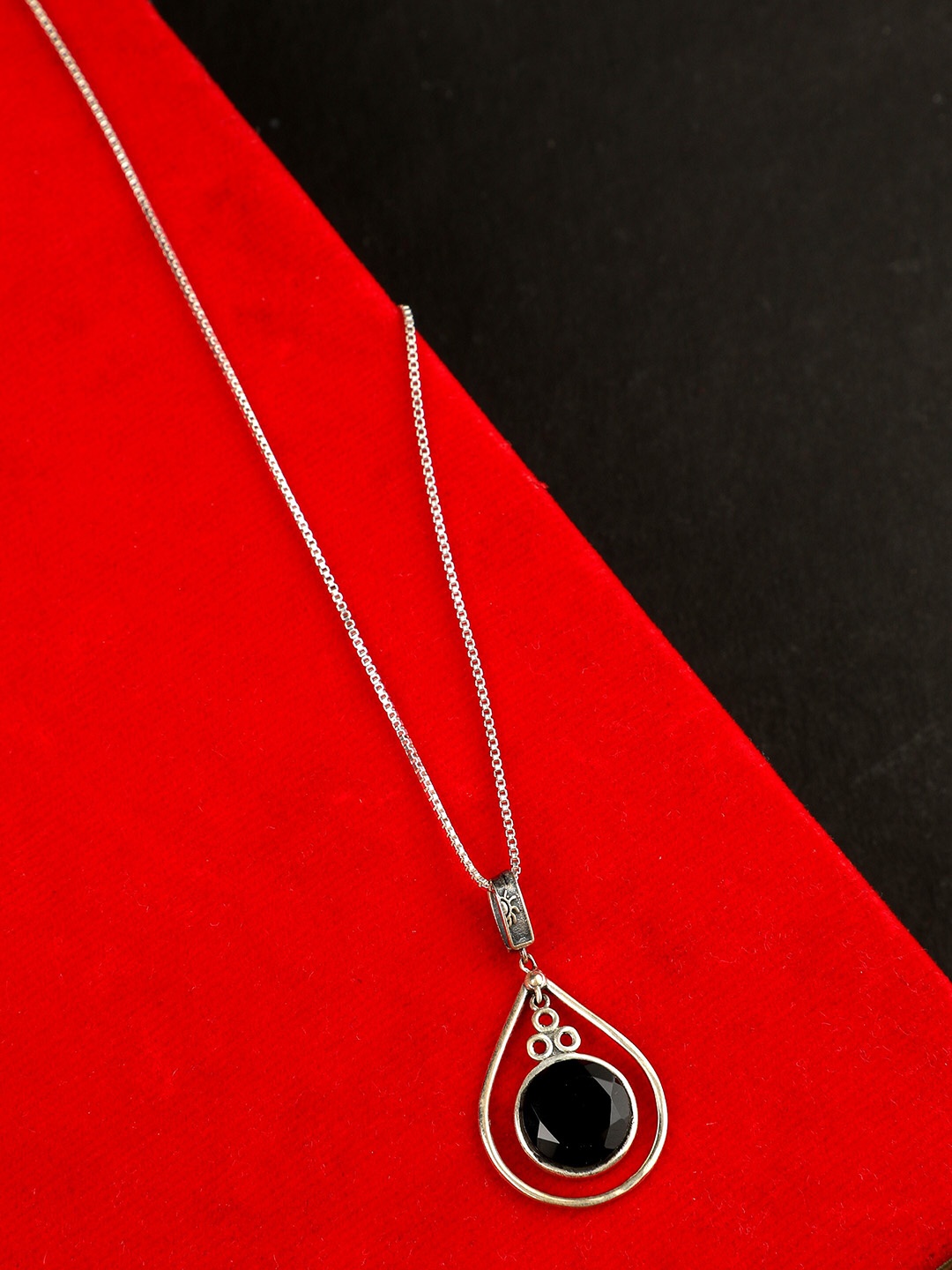 

GIVA 925 Sterling Silver Oxidised Black Drop Pendant with Box Chain