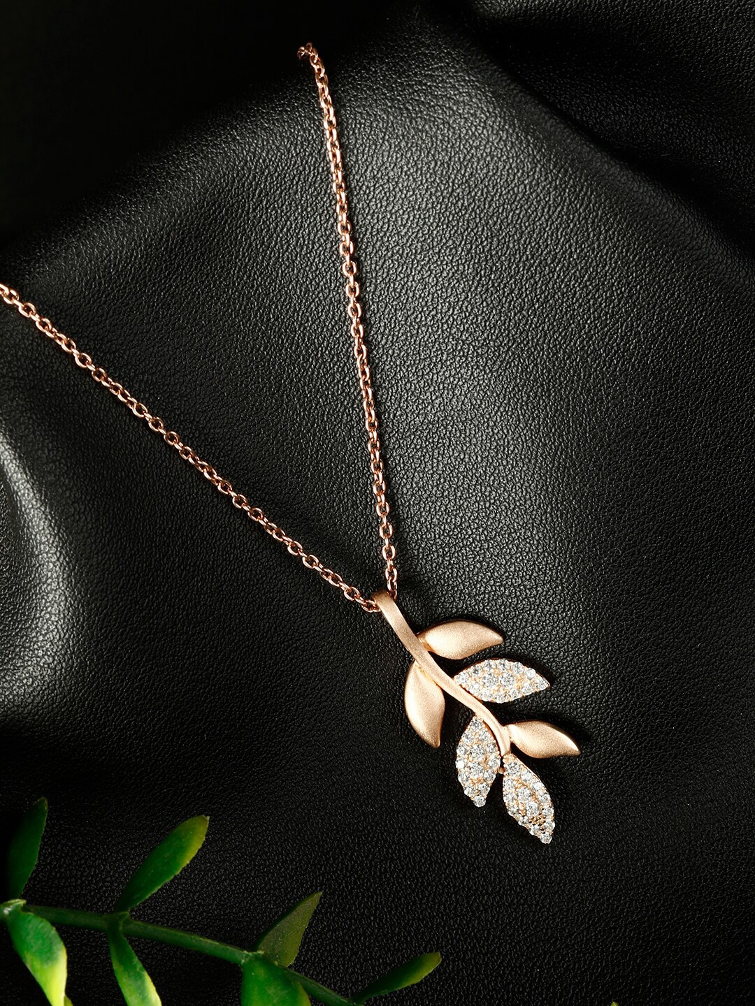 

GIVA 925 Sterling Silver Matte Rose Gold Plated Twig Pendant