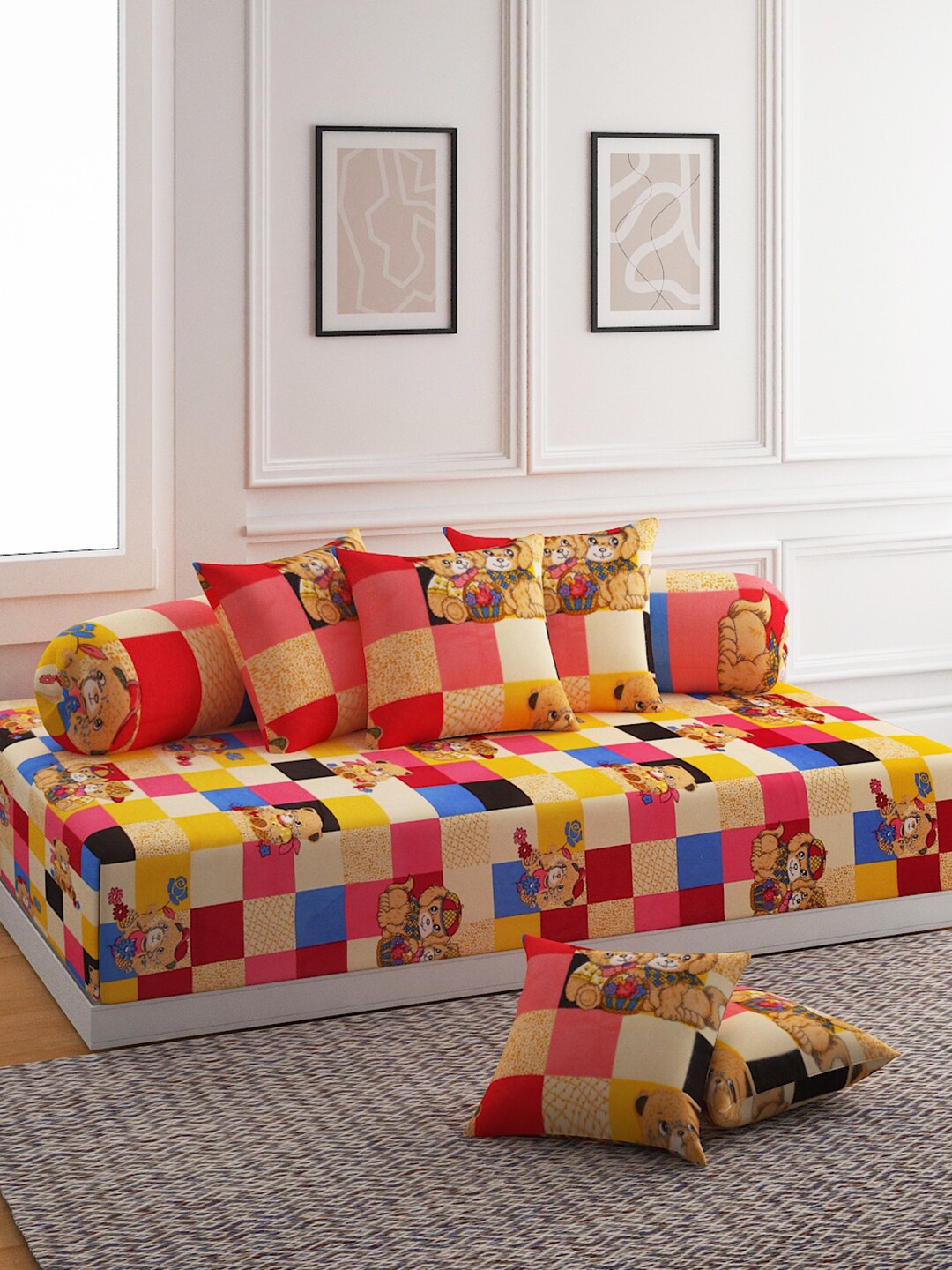 

ROMEE 8 Pcs Single Bed With Cushion & Bolster Covers, Red