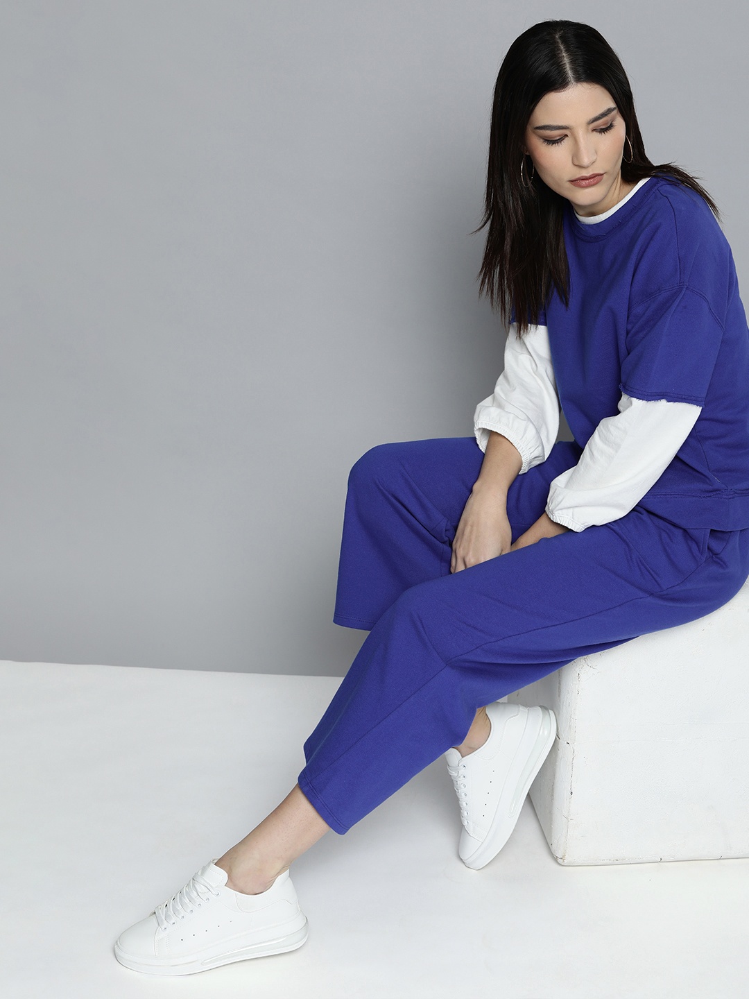 

Chemistry Women Blue Colourblocked T-shirt with Pyjamas