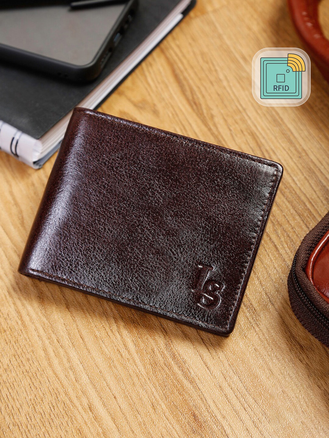 

LOUIS STITCH Men Brown Leather Two Fold Wallet
