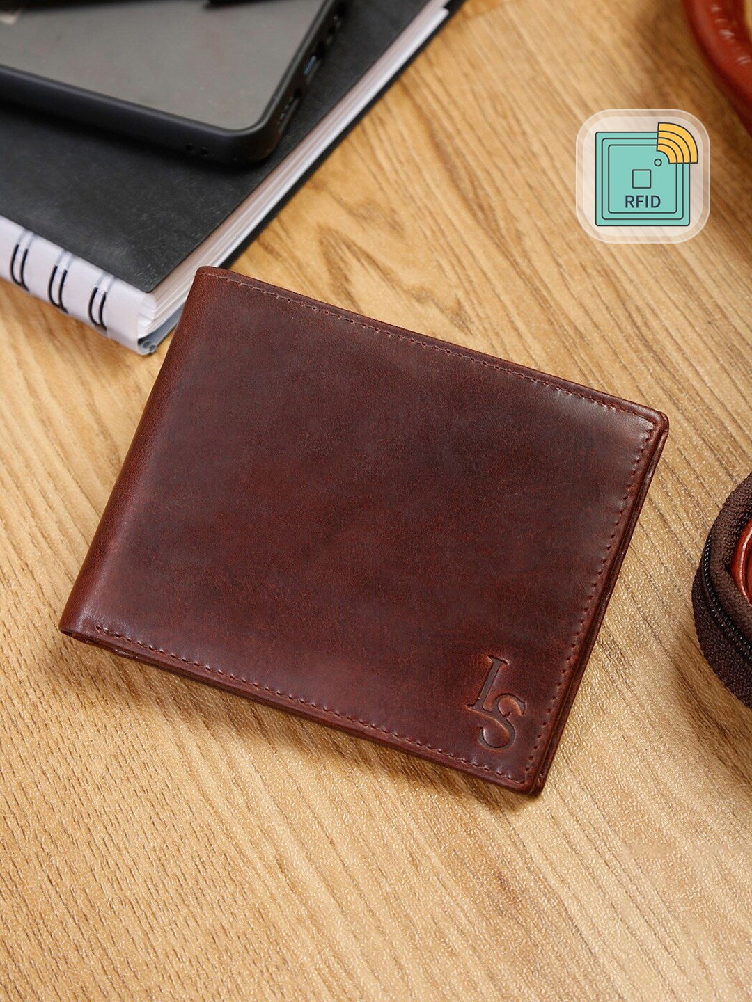 

LOUIS STITCH Men Brown Leather Two Fold Wallet