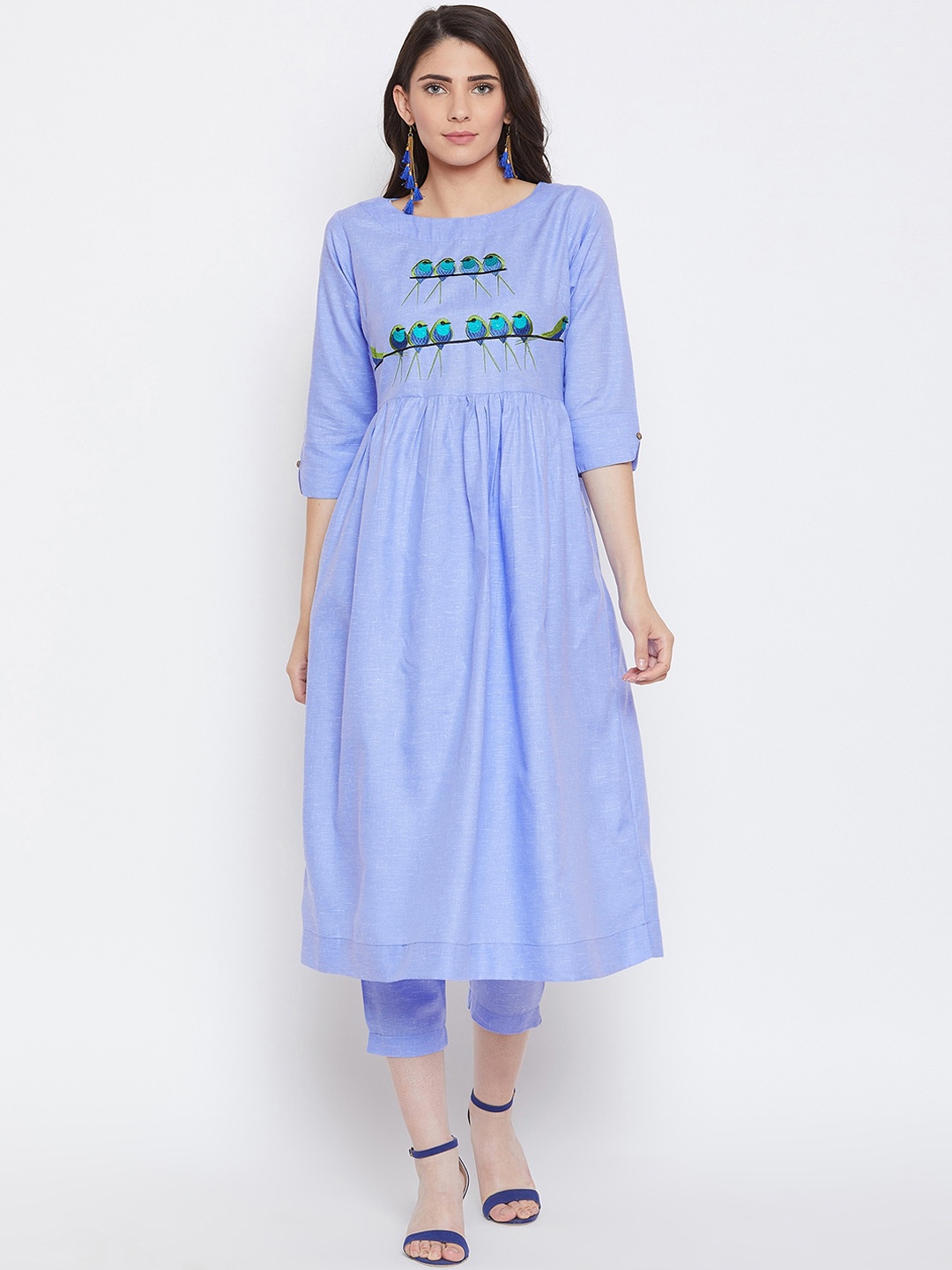 

Bitterlime Women Blue Ethnic Motifs Pleated Kurta with Trousers