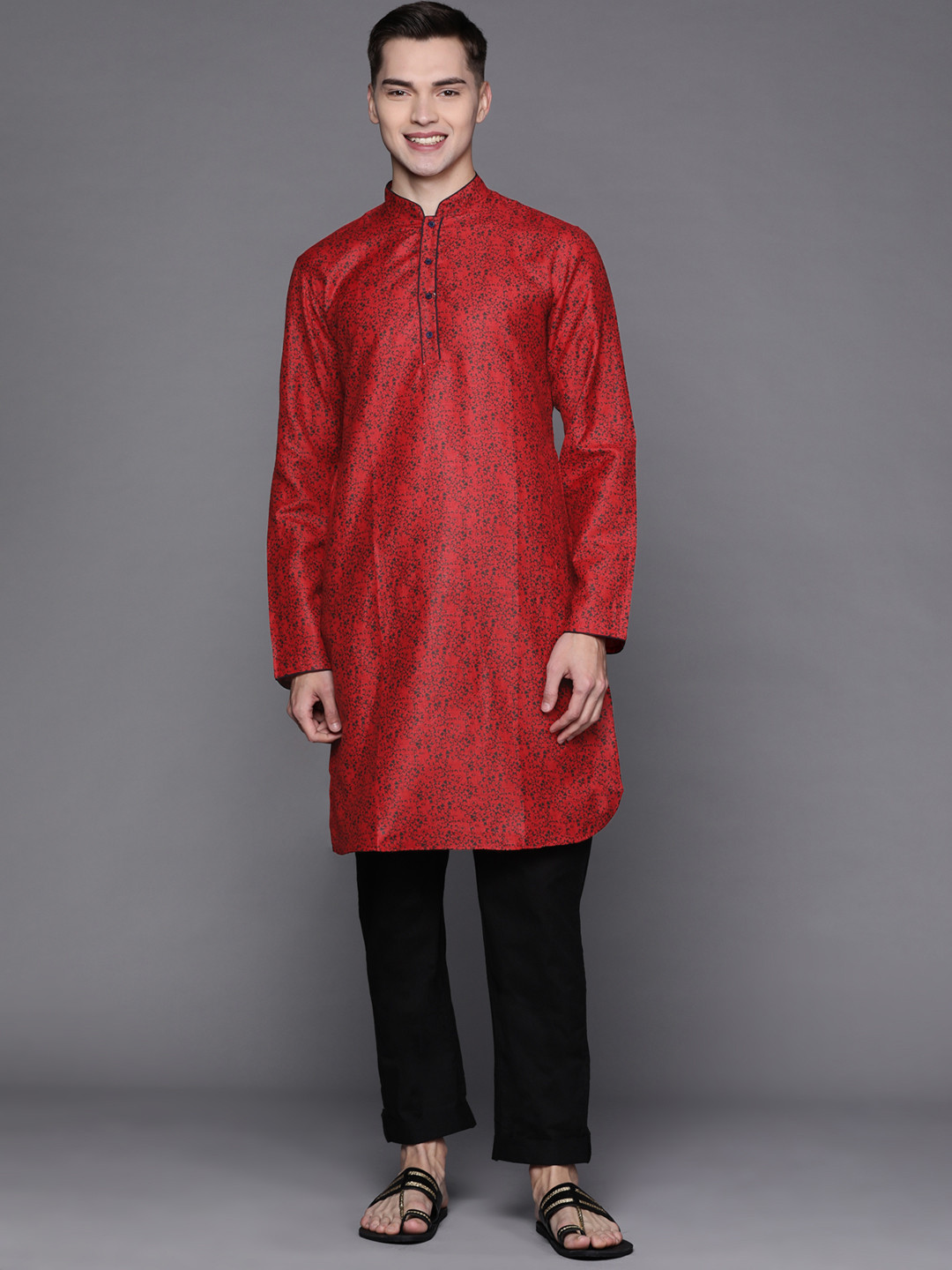 

Manu Men Red & Black Ethnic Motifs Printed Straight Kurta