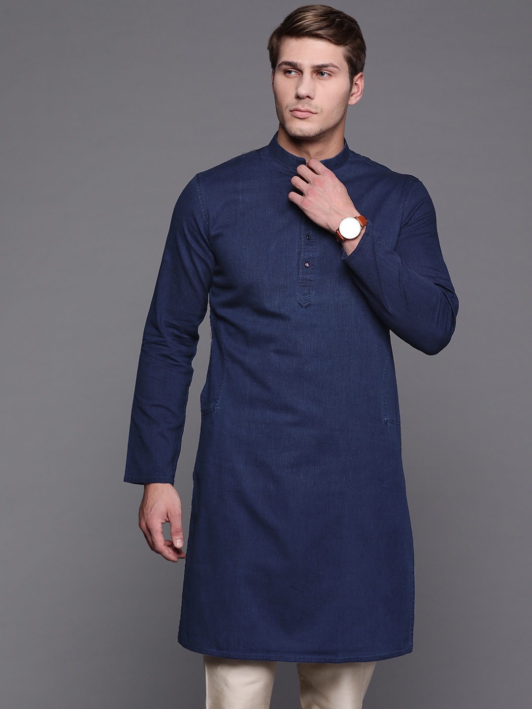 

Manu Men Navy Blue Straight Kurta