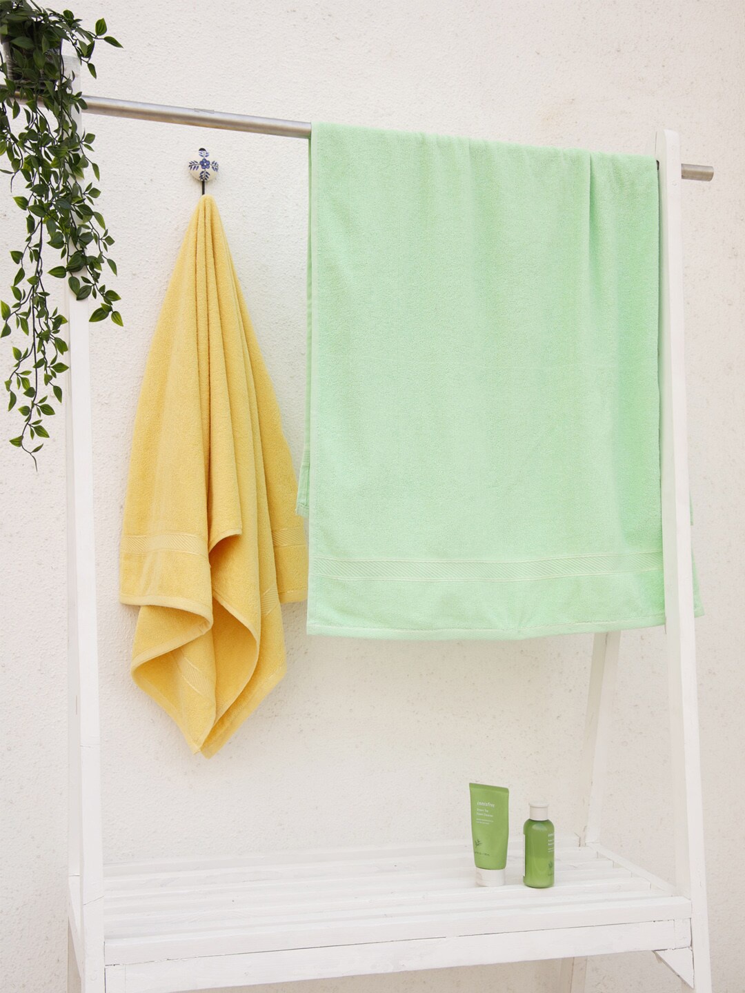 

Ariana Set Of 2 Solid 400 GSM Cotton Bath Towels, Cream
